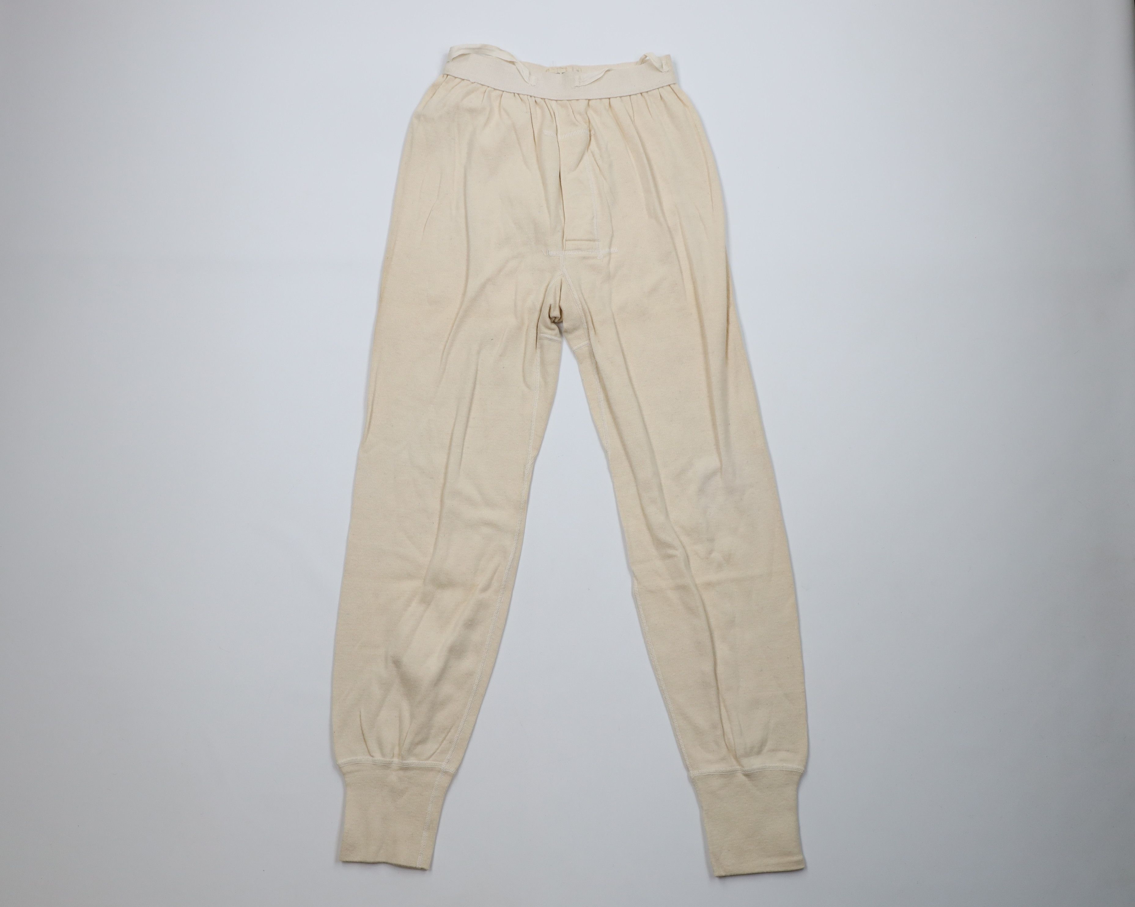 Vintage Vintage 60s Vietnam War Ribbed Military Drawers Pants USA Size US 32 / EU 48 - 1 Thumbnail