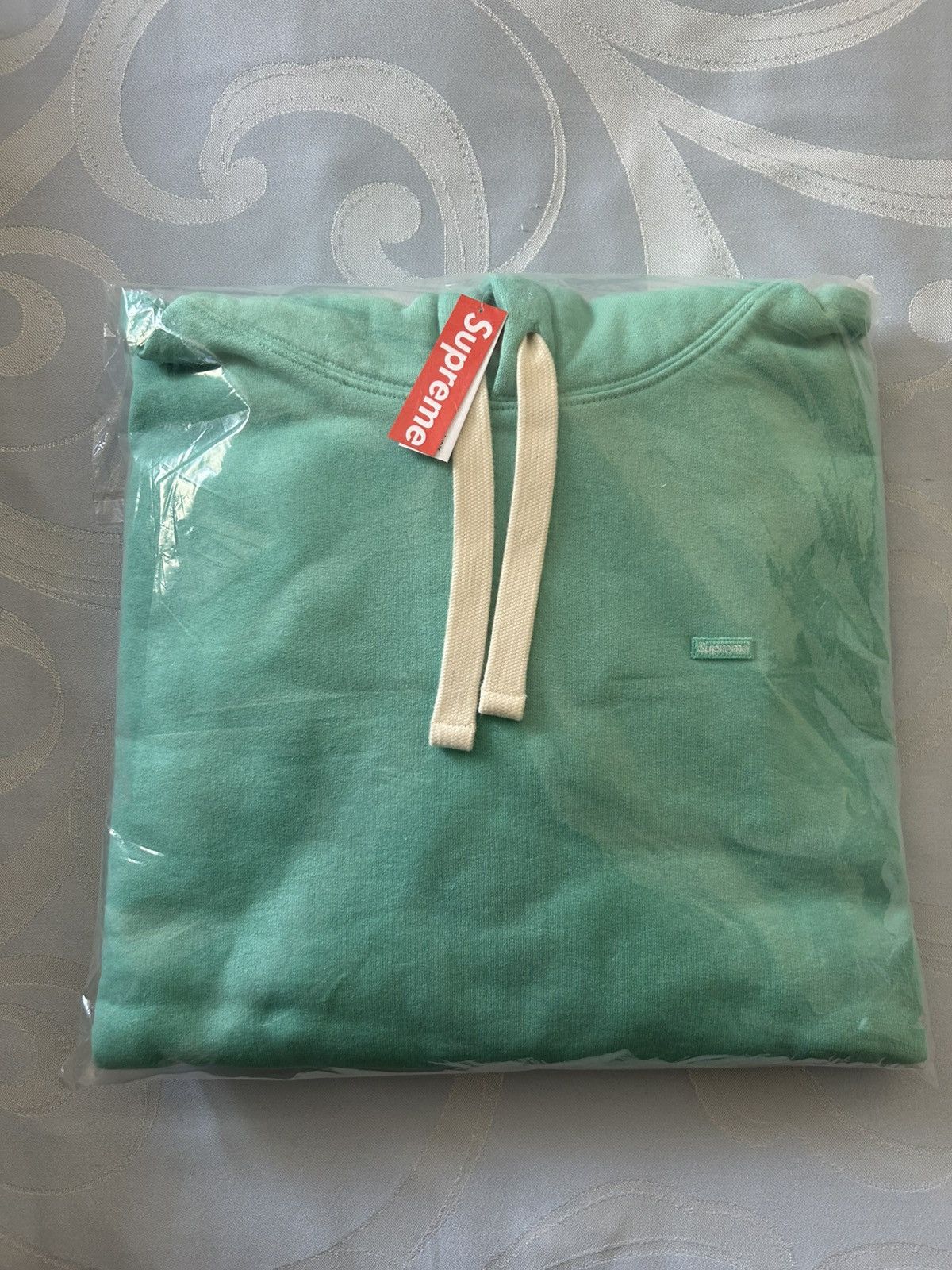 Supreme Supreme SS26 WEEK1 Small Box Drawcord Hooded Sweatshirt Size US L / EU 52-54 / 3 - 2 Thumbnail