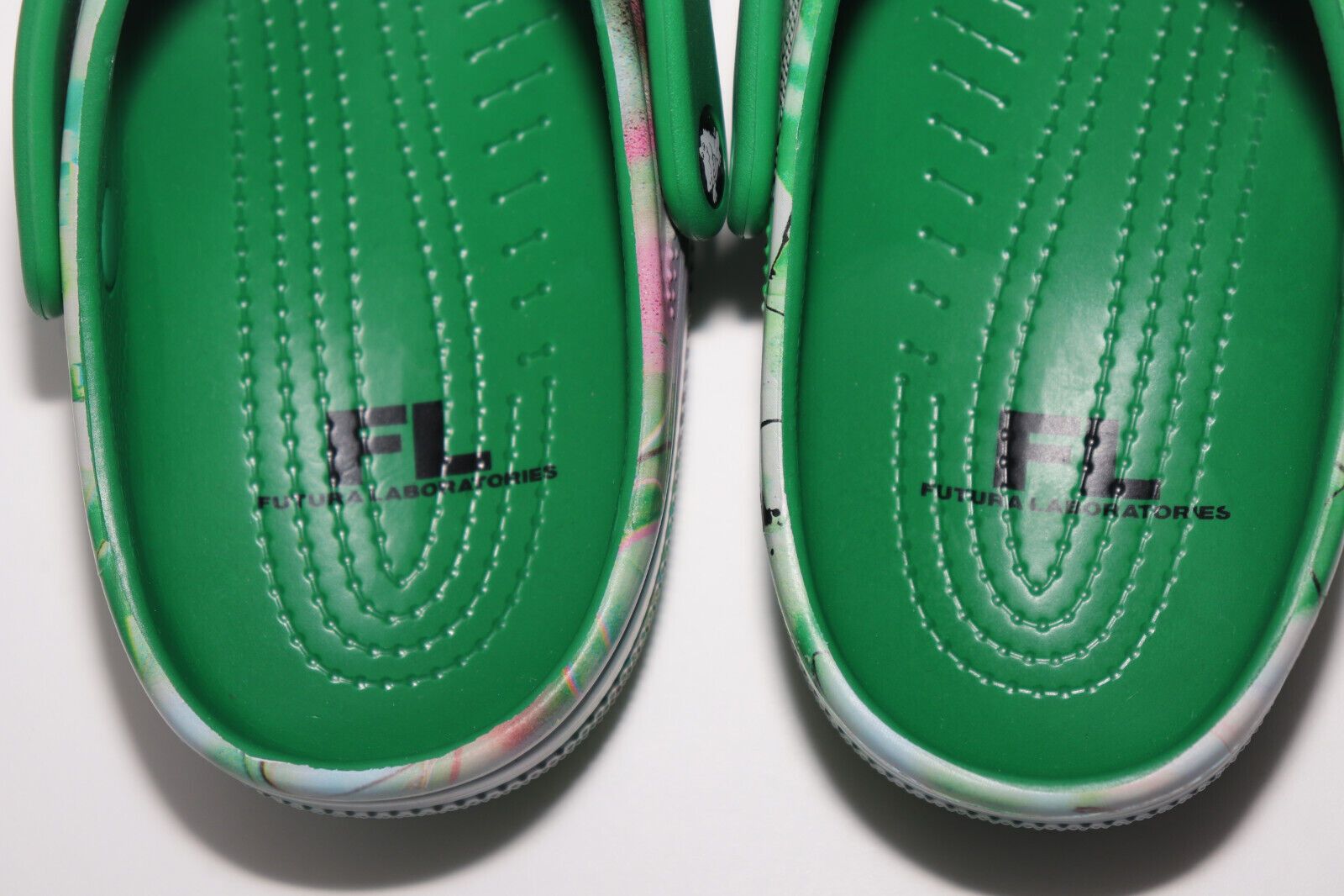 Crocs Size 7 - Crocs Futura Laboratories Classic Clog Green Ivy 2 Size US 7 / EU 40 - 6 Thumbnail