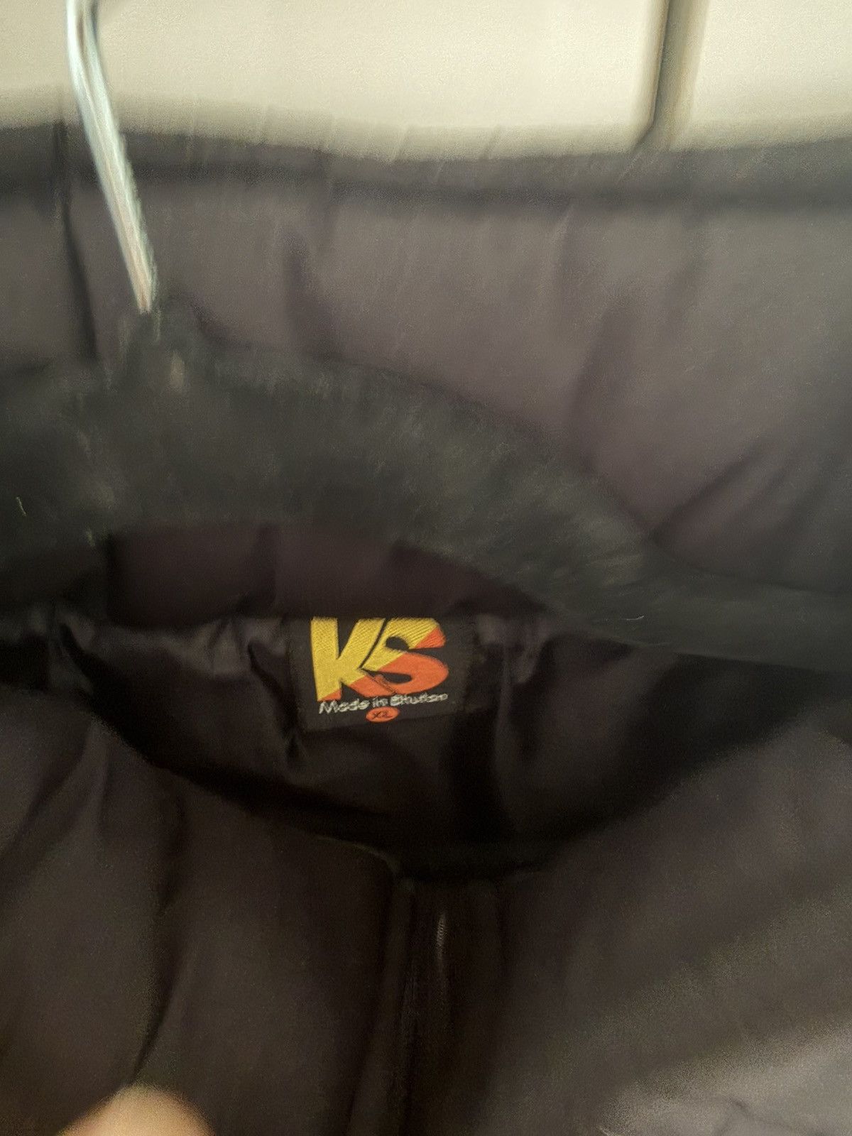 Other Black puffer jacket with dragon design #puffer #winterwear Size US XL / EU 56 / 4 - 3 Thumbnail