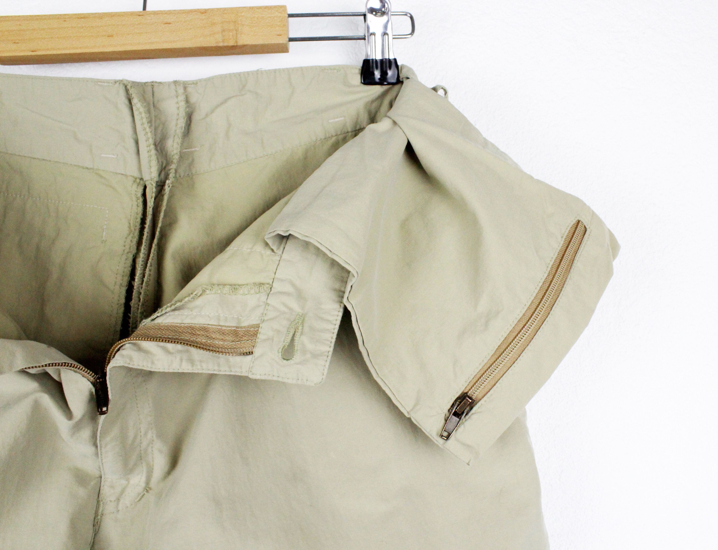 Fjallraven Womens Fjallraven Cargo Hiking 1 in 2 Shorts Pants Trousers Size 27" / US 4 / IT 40 - 9 Thumbnail