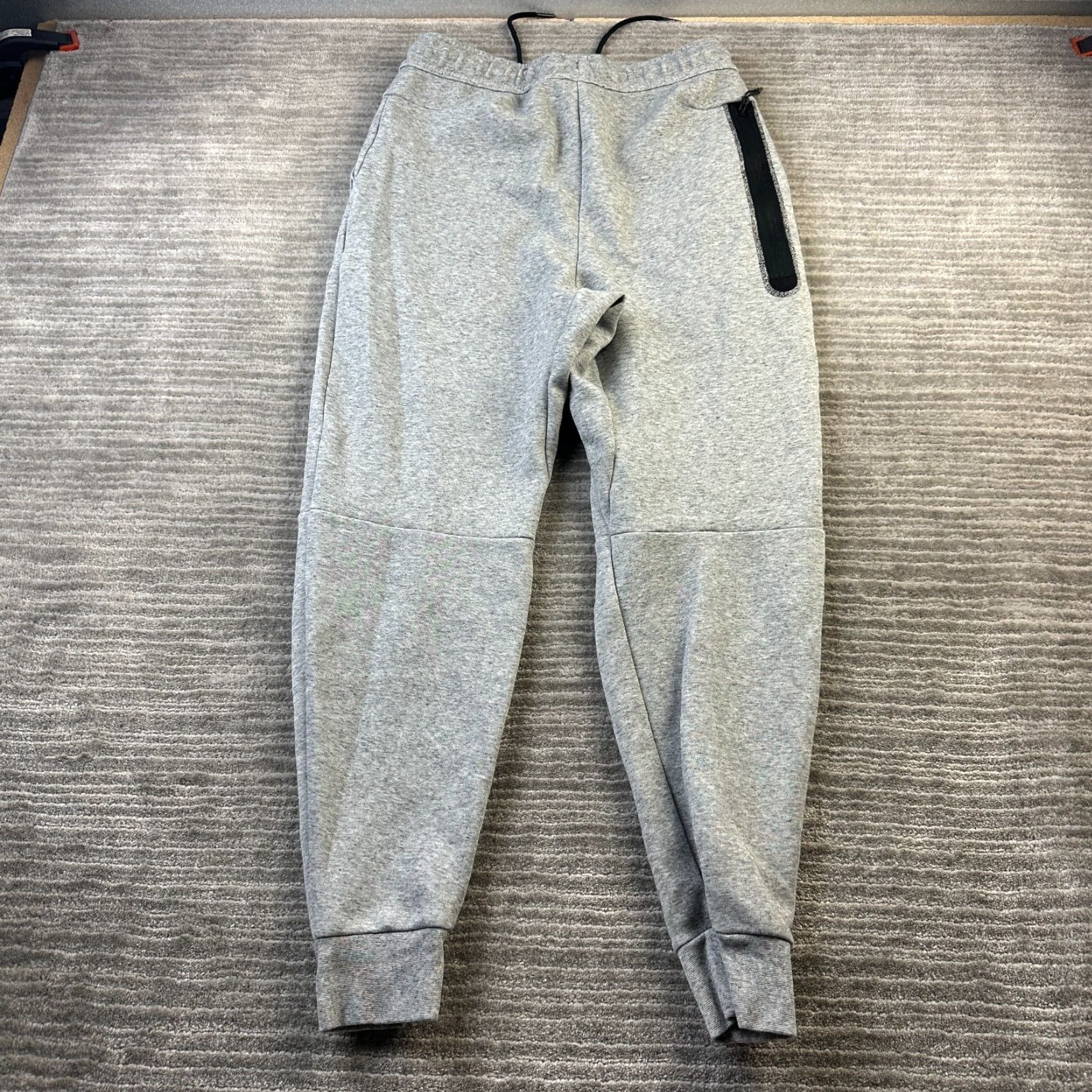 Nike Nike Tech Fleece Pants Joggers Slim Cross Training Gym & Running Black? Gray? (Need to stick to original words only) Size US 29 - 2 Thumbnail