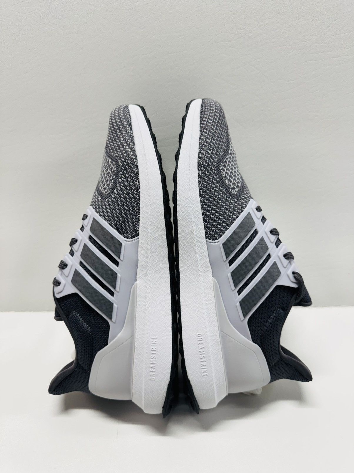 Adidas Adidas Ultradream DNA Grey Strate Size US 10.5 / EU 43-44 - 2 Thumbnail