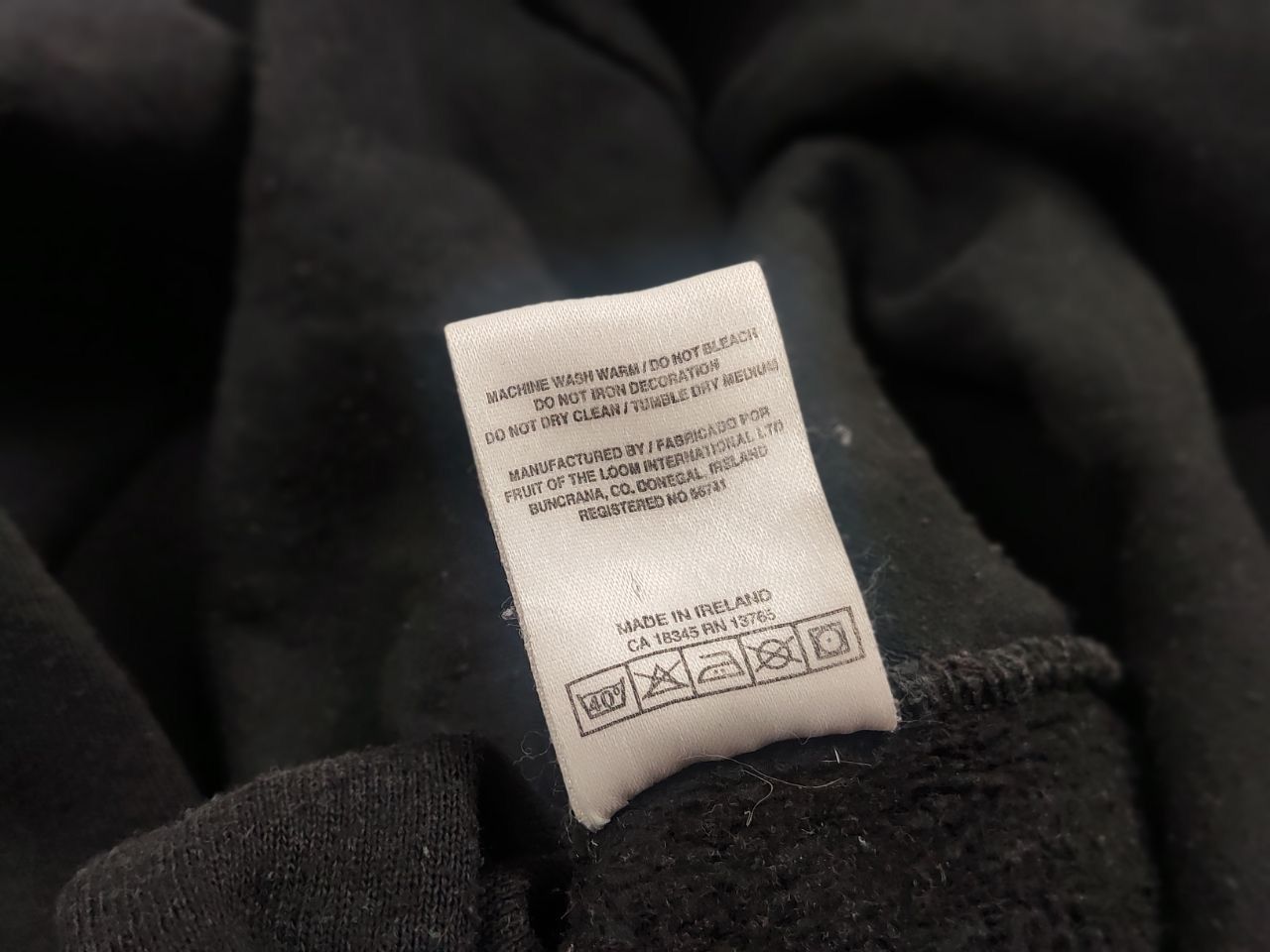 Fruit Of The Loom Vintage 90's fruit of the loom Black Faded Hoodie USA Style Size US XL / EU 56 / 4 - 13 Thumbnail