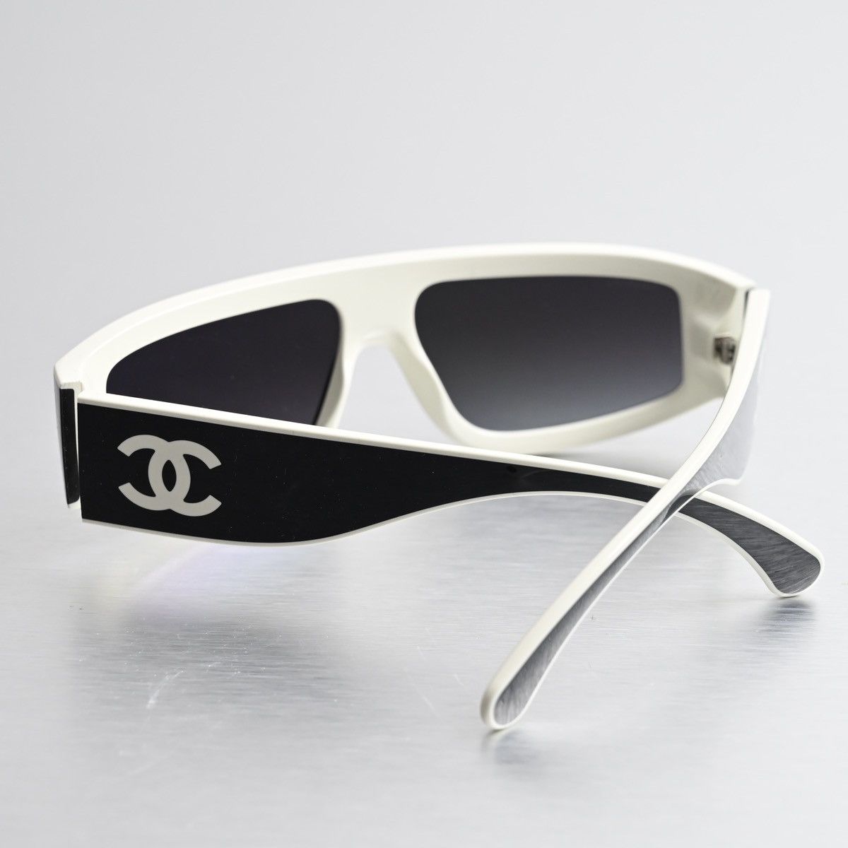 Chanel CHANEL 0CH6057 SUNGLASSES Size ONE SIZE - 7 Thumbnail