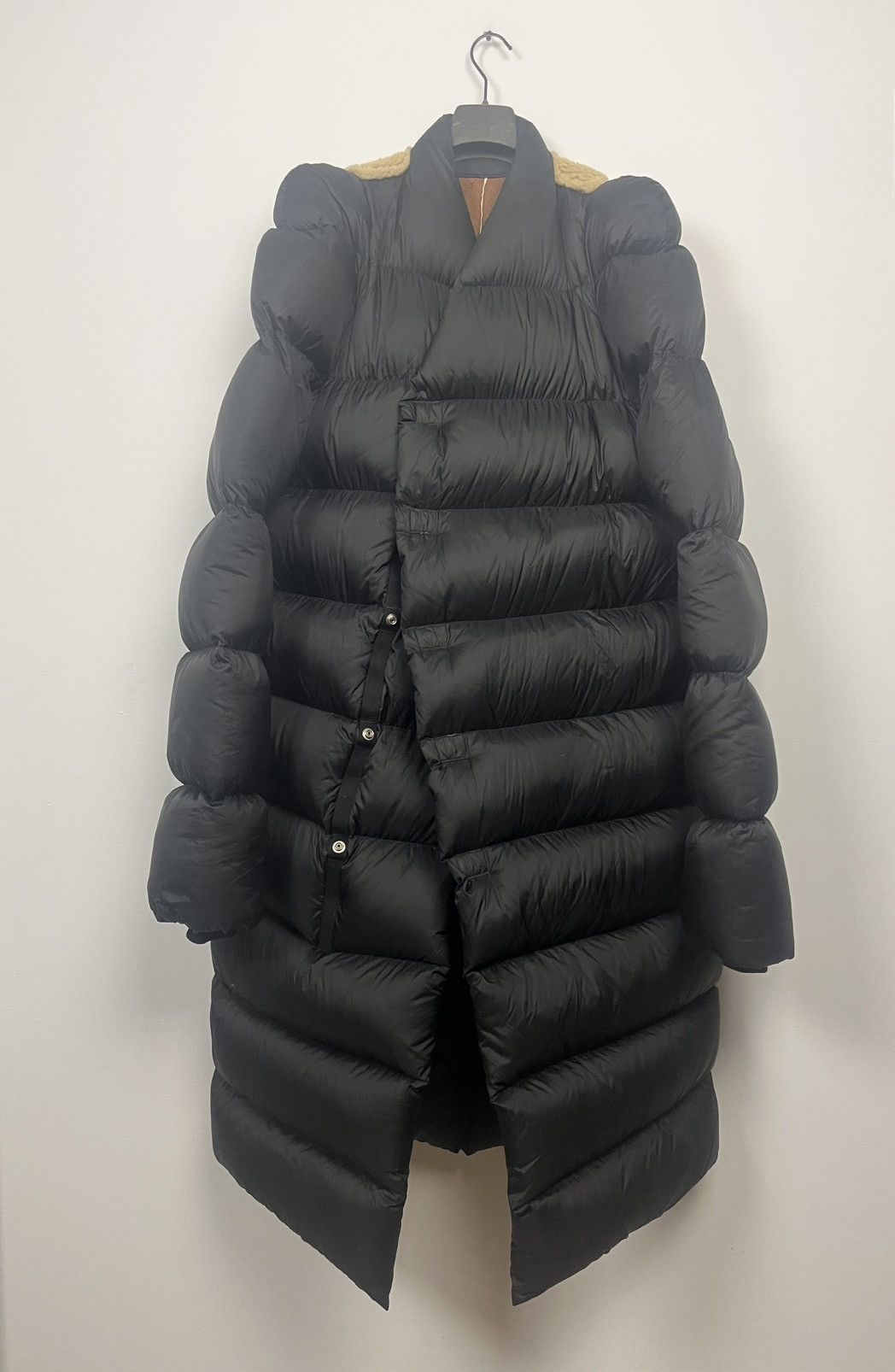 FW19 ‘LARRY’ Zionic Shearling Puffer Jacket