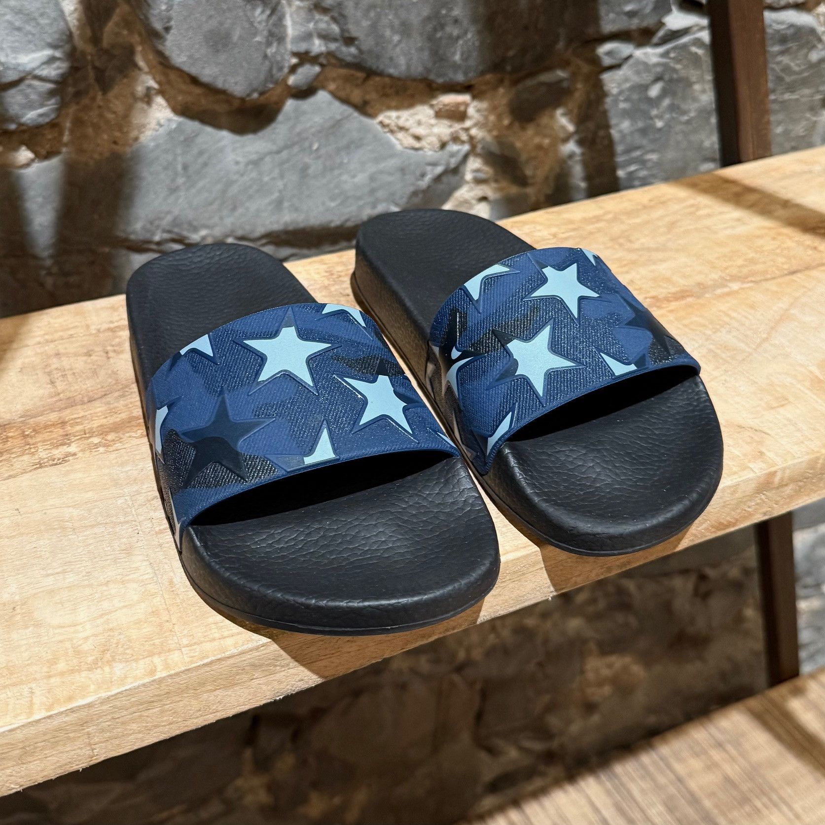 Valentino Valentino Blue Camo Star Rubber Slides Size US 6 / IT 36 - 4 Thumbnail