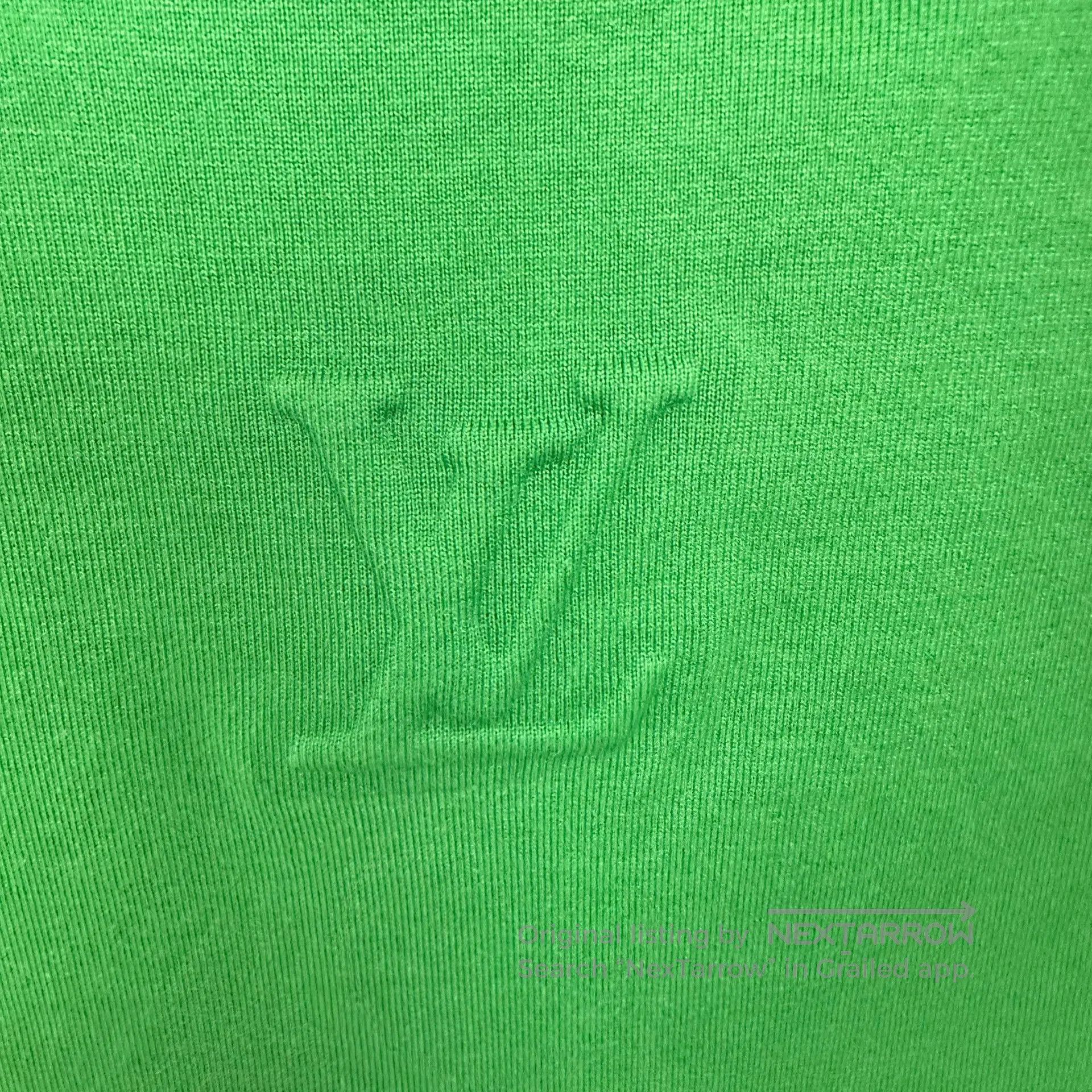 Louis Vuitton louis vuitton green embossed logo short sleeve tee. Size US S / EU 44-46 / 1 - 3 Thumbnail