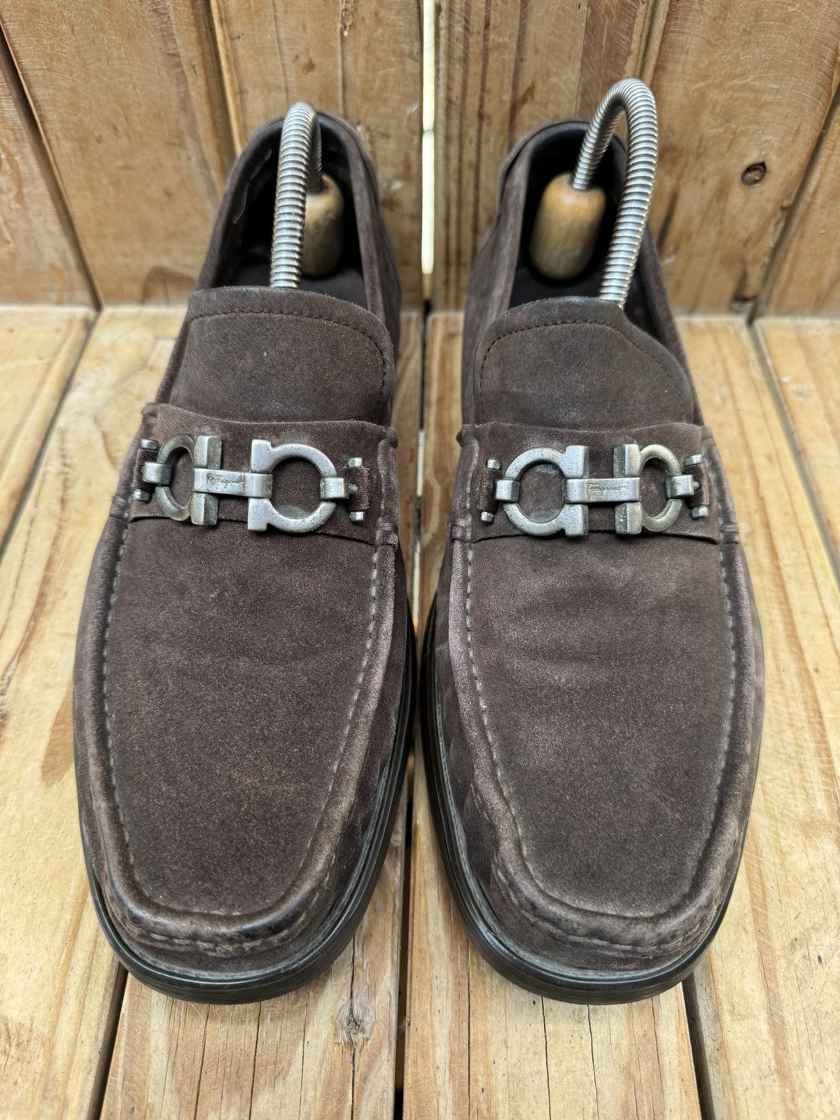 Salvatore Ferragamo Salvatore Ferragamo brown suede leather loafers EUR 42 EE Size US 8 / EU 41 - 6 Thumbnail