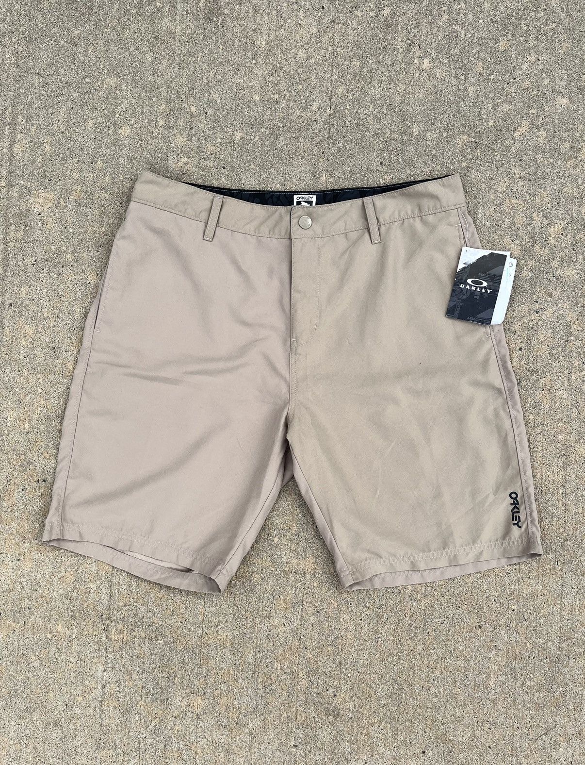 Oakley × Vintage DEADSTOCK VINTAGE ©2013 OAKLEY JIG SHORTS Size US 36 / EU 52 - 1 Thumbnail