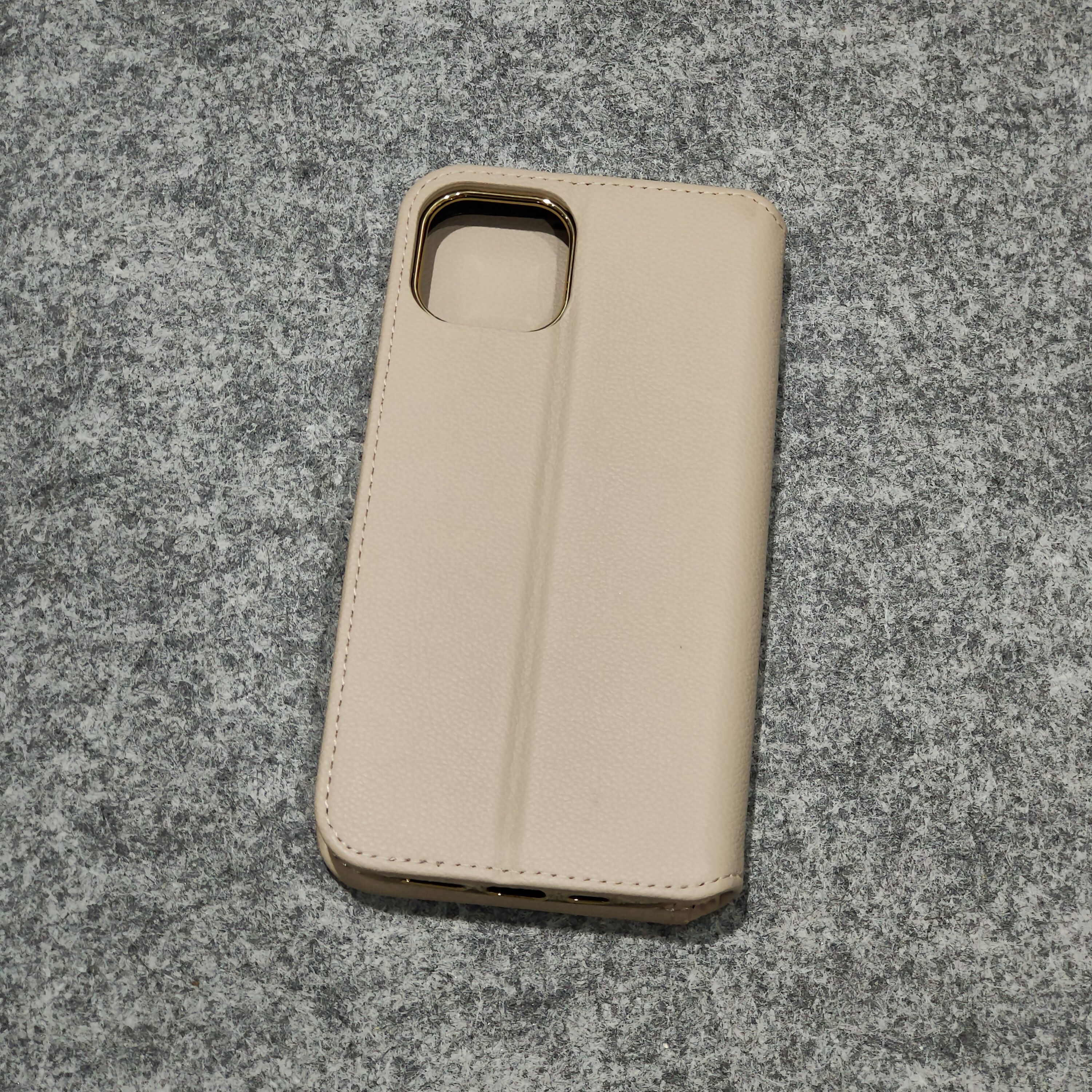 Japanese Brand 🔥Gramas Colors Iphone 13 flip case Size ONE SIZE - 4 Thumbnail