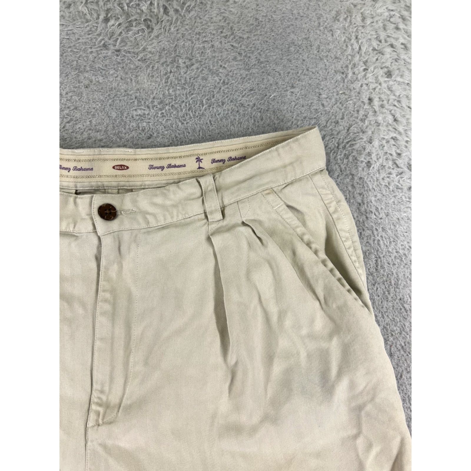 Tommy Bahama Tommy Bahama Shorts Men 35 Beige 100% Silk Pleated Golf Vacation Beach Resort Size US 34 / EU 50 - 5 Thumbnail