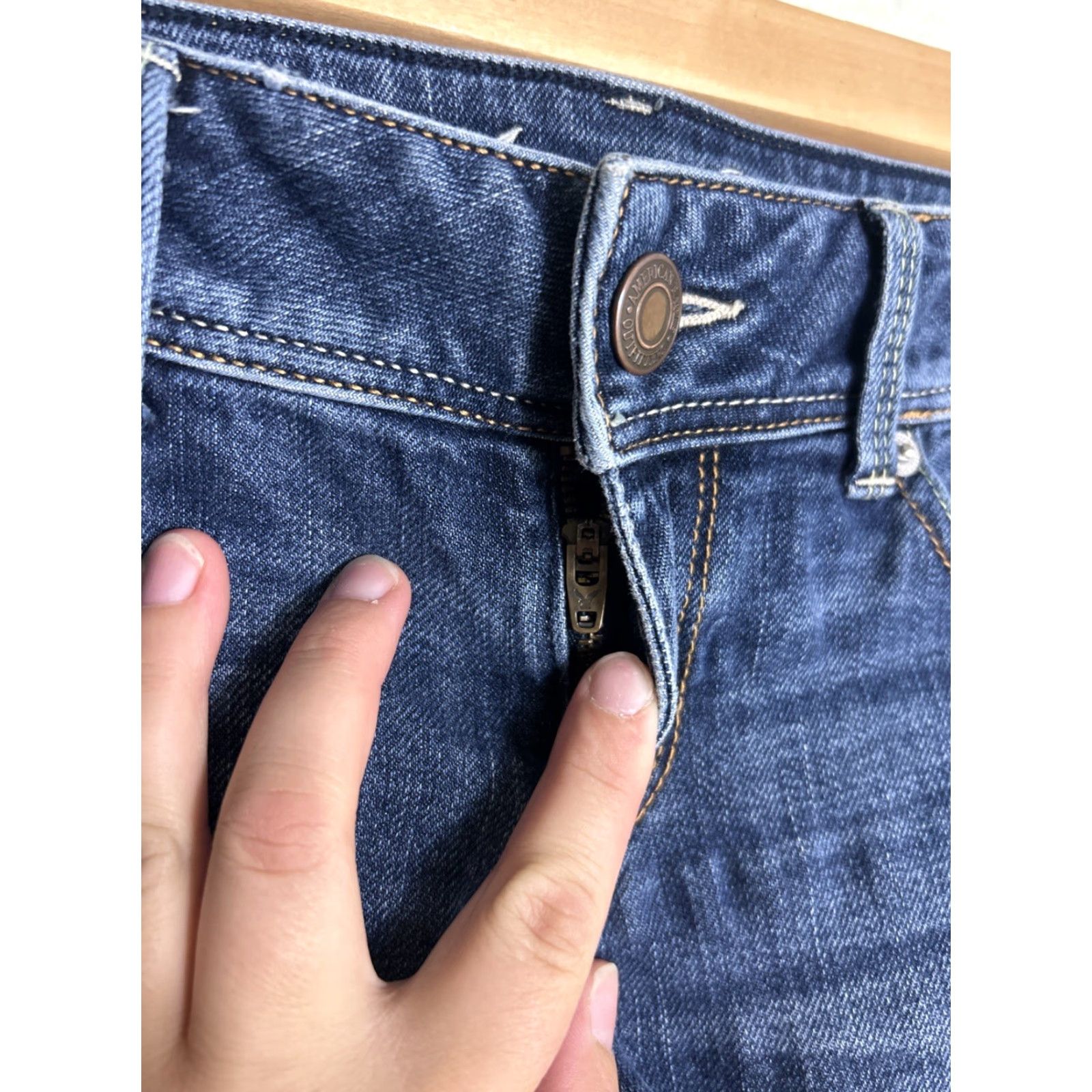 American Eagle Outfitters American Eagle Stretch Slim Boot Shorts Size 2 Dark Wash 28x4 Size 42" / US 20 - 4 Thumbnail