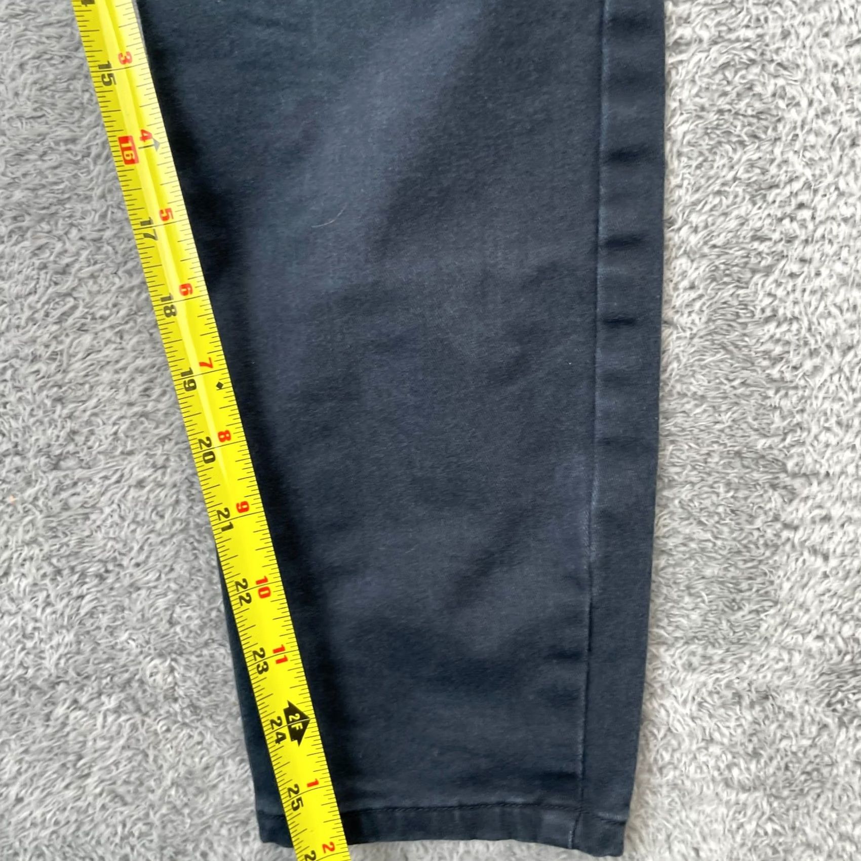 Banana Republic Banana Republic Jeans Womens 6 Gray Tapered Denim Cotton Stretch Dark Wash 5-Pocket Design Waist 30 in Inseam 26 in Regular Size 28" / US 6 / IT 42 - 7 Thumbnail