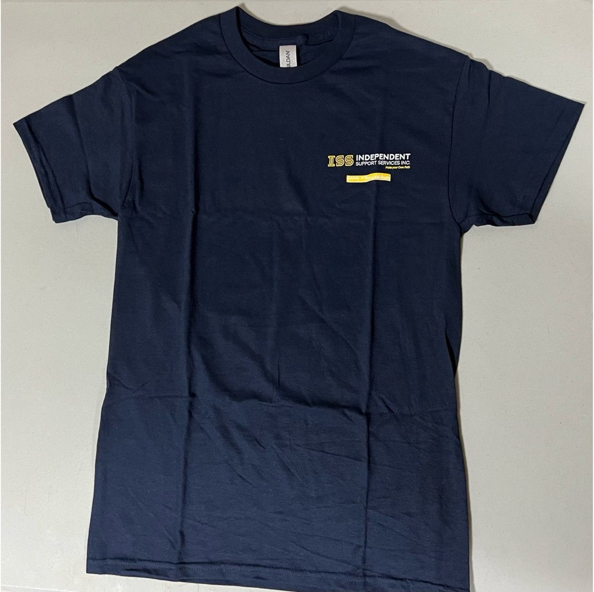Gildan ‘ISS: Independent Support Services Inc.’ Tee T-Shirt Size S✨ Size US S / EU 44-46 / 1 - 2 Thumbnail