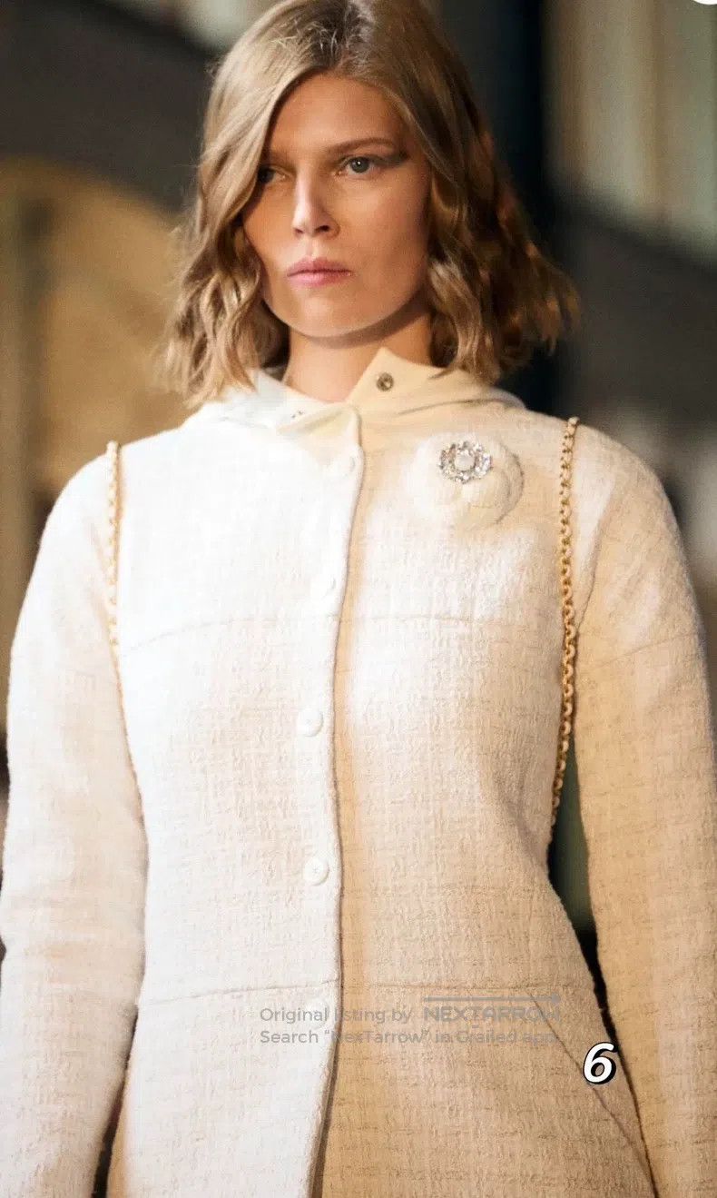 Chanel Chanel 25C white plaid soft tweed slanted pocket hooded ja Size XS / US 0-2 / IT 36-38 - 8 Thumbnail