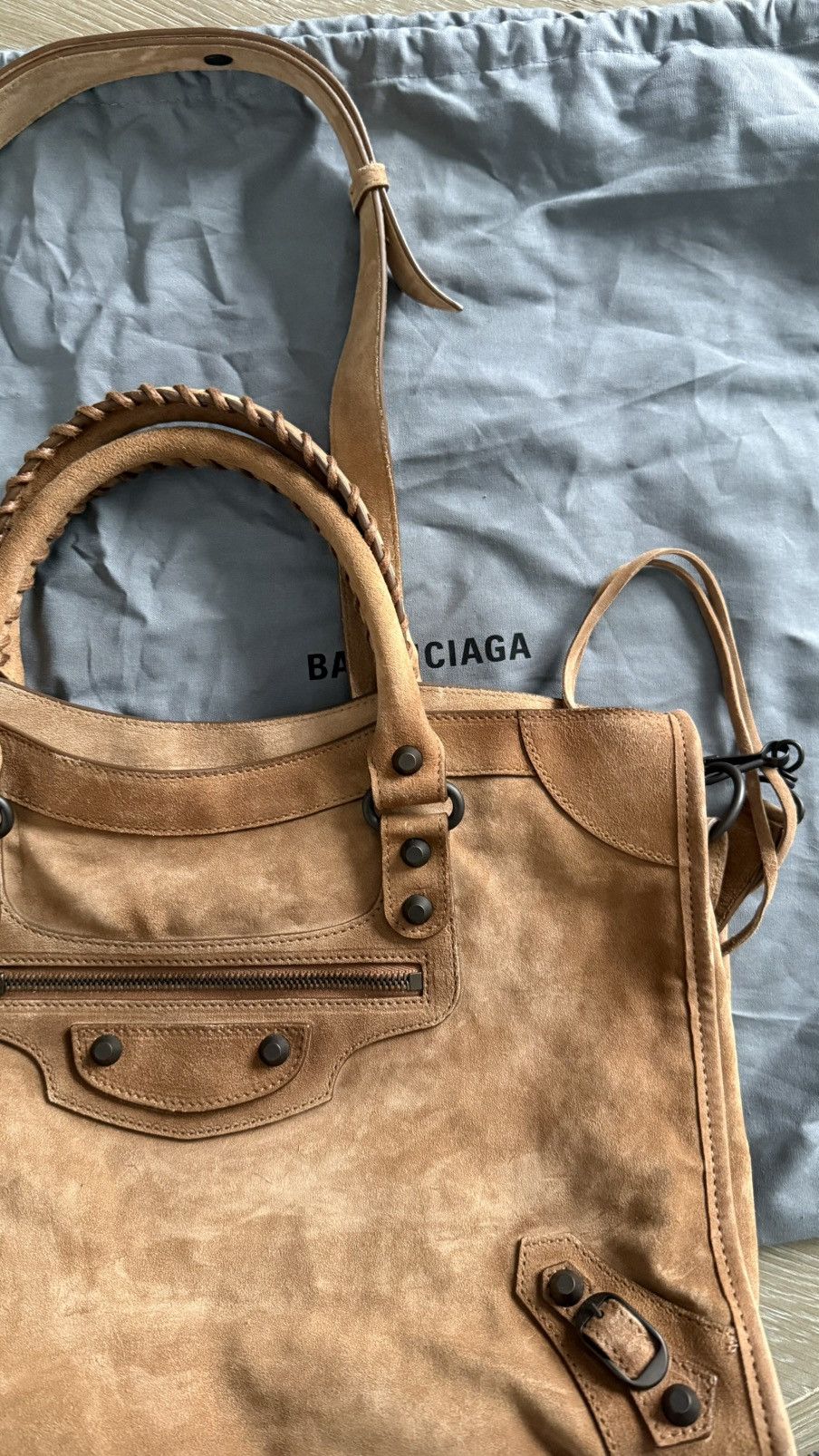 Balenciaga Le City Medium in Camel Suede Size ONE SIZE - 4 Thumbnail