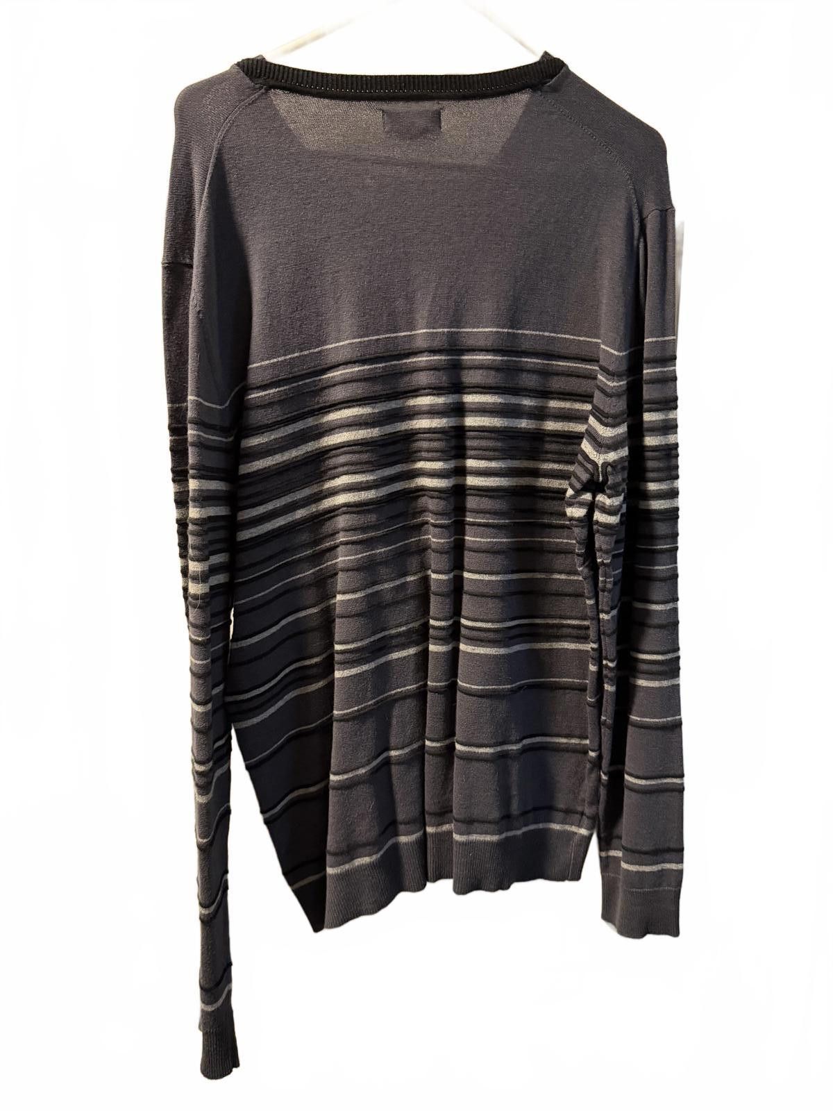 Alfani Alfani Regular Fit Striped V-Neck Sweater Large Size US L / EU 52-54 / 3 - 5 Thumbnail