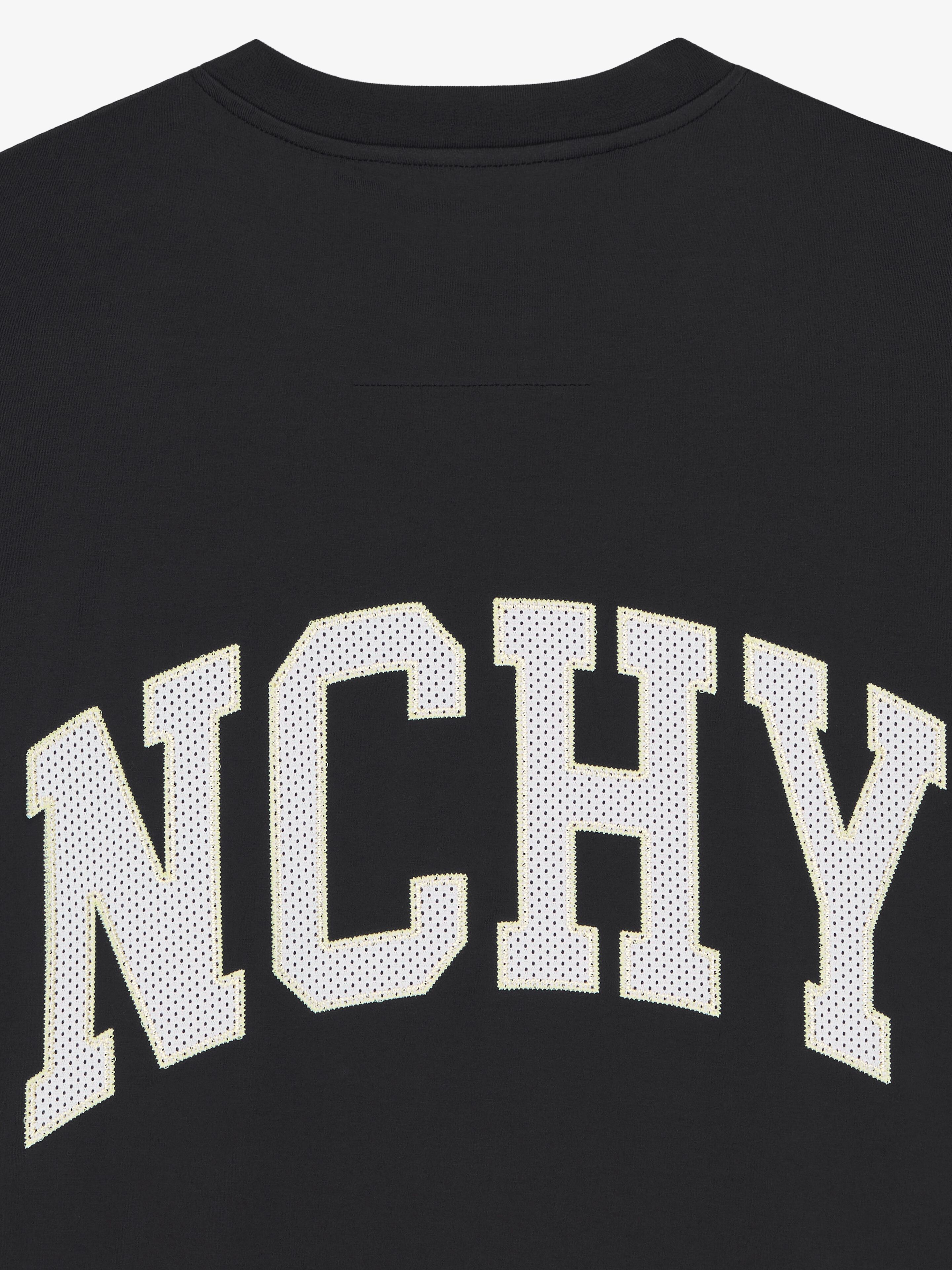 Givenchy o1w1db10325 Classic Fit College Embroidery T-Shirt in Black Size US L / EU 52-54 / 3 - 5 Thumbnail