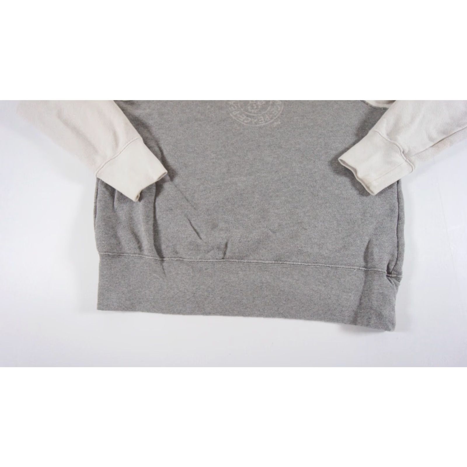 Uniqlo VINTAGE Uniqlo x Ines de La Fressange Sweatshirt Shirt Women S Gray Crewneck Pullover All Seasons 90s? Size S / US 4 / IT 40 - 3 Thumbnail