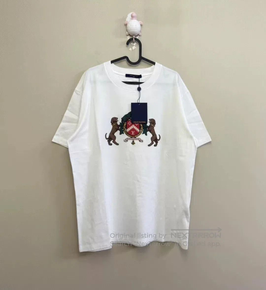 Louis Vuitton Louis Vuitton LV x Pharrell Pearl Logo Tee. Size US XXL / EU 58 / 5 - 1 Thumbnail