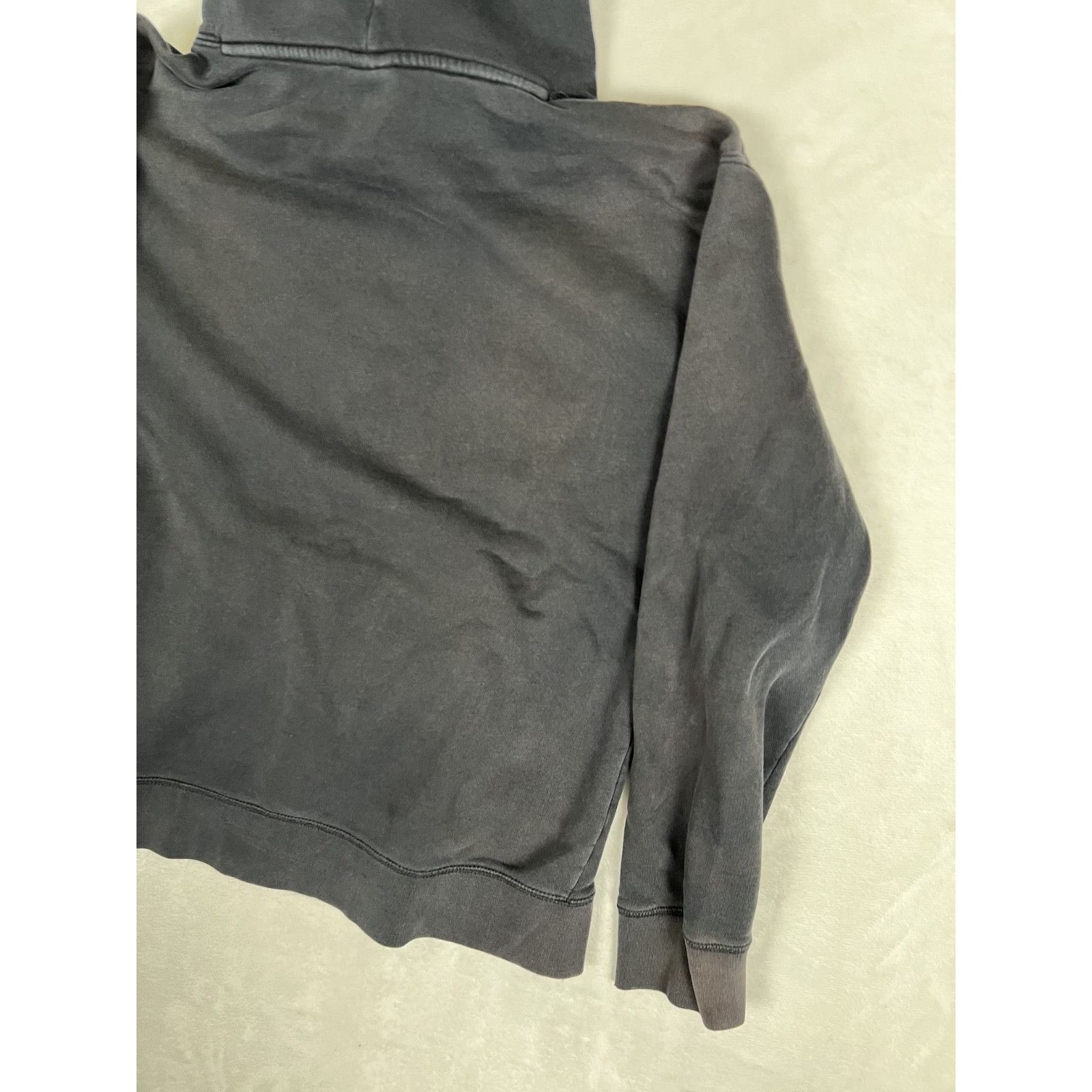Nike Vintage Nike SB Hoodie Size Small Black Script Spell Out Log Size US S / EU 44-46 / 1 - 9 Thumbnail