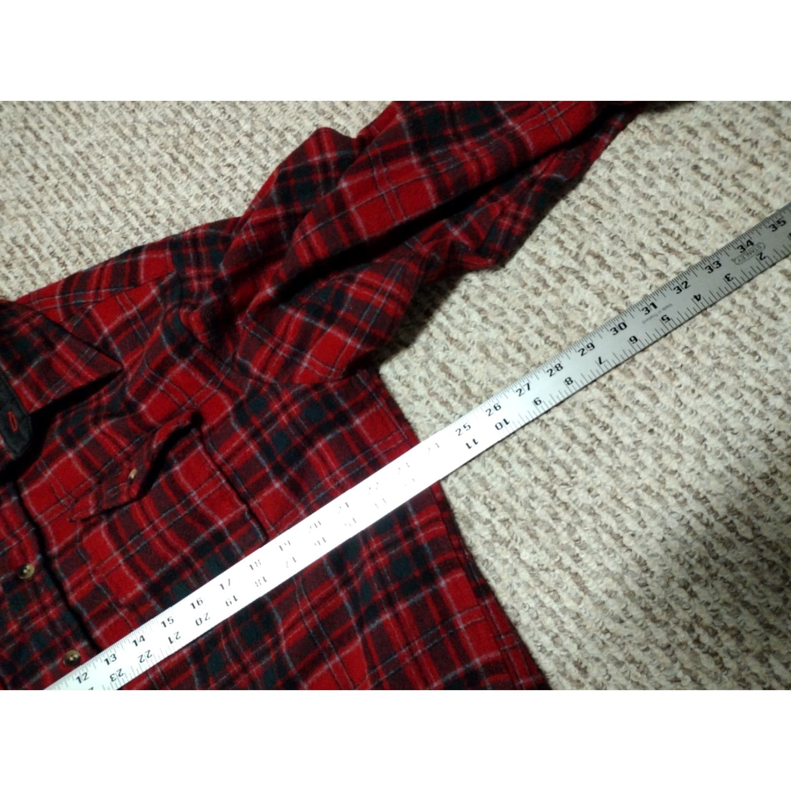 Pendleton VINTAGE Pendleton Outdoor Shirt L Red Plaid Wool Wool Shirt Mens Long Sleeve Button-Up Vintage: No Size US L / EU 52-54 / 3 - 3 Thumbnail
