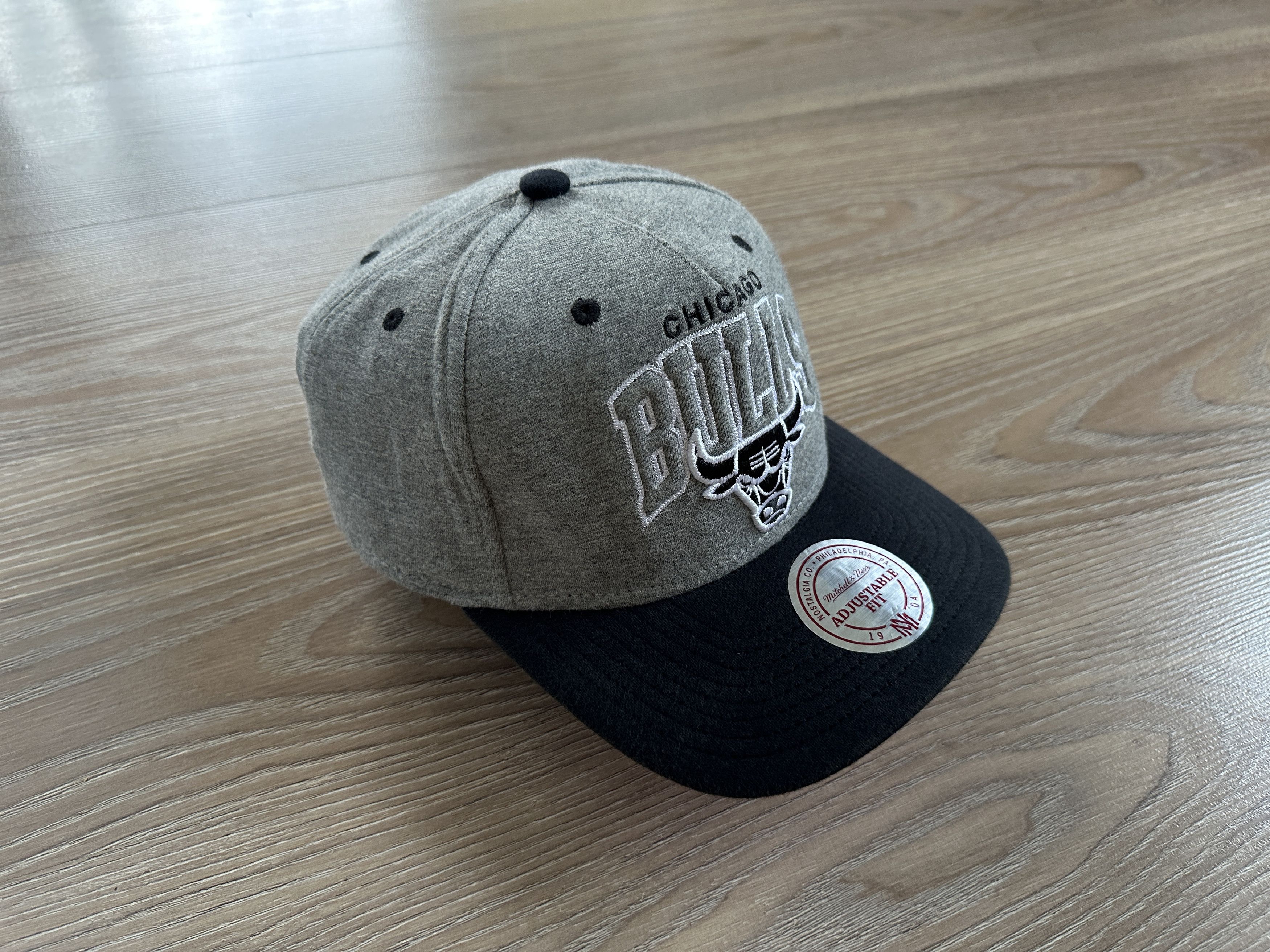 Mitchell & Ness × NBA Vintage Chicago Bulls Mitchell & Ness Grey Snapback 2013 Size ONE SIZE - 5 Thumbnail