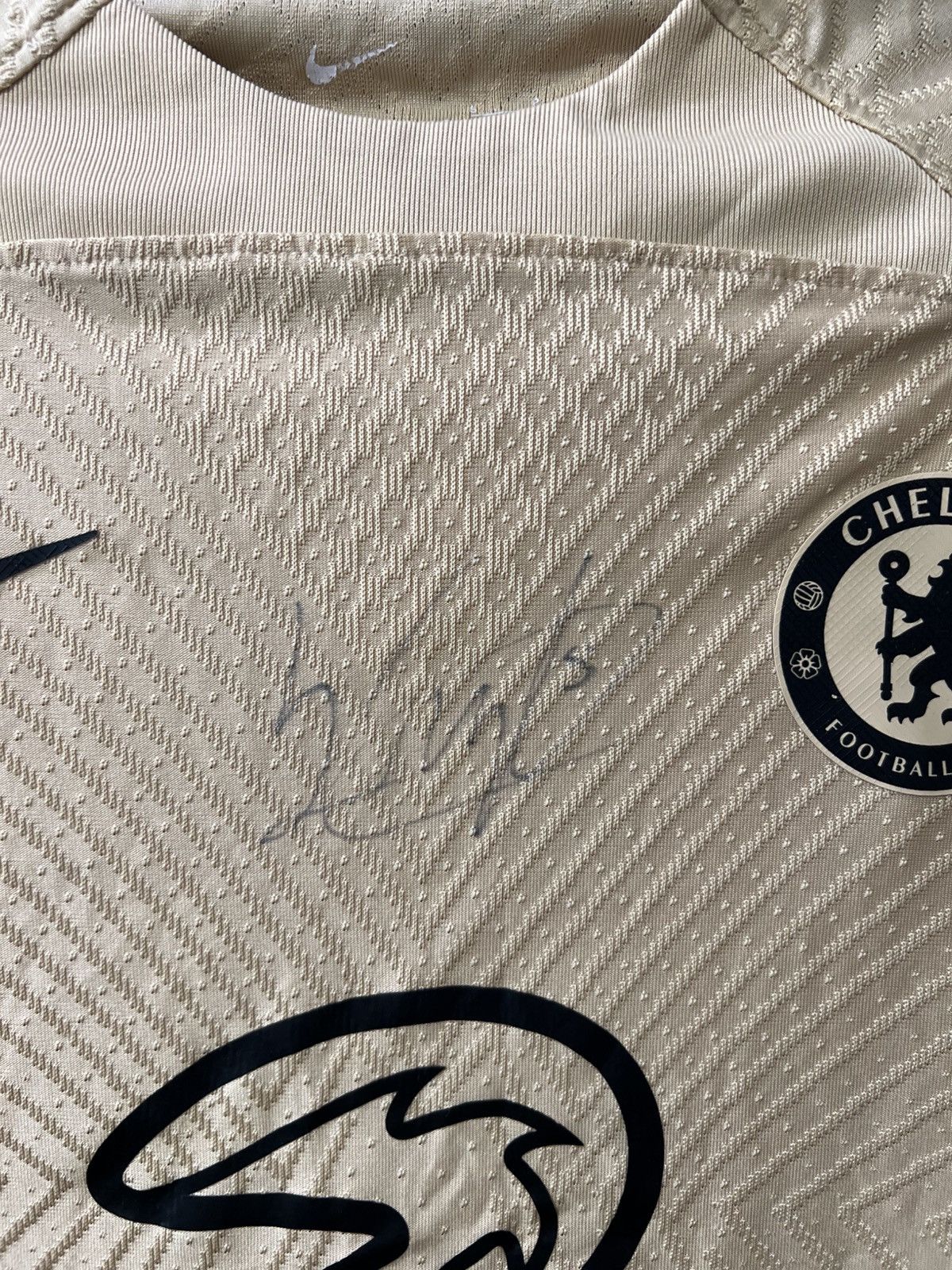 Nike 2022/2023 NIKE CHELSEA #5 SOPHIE INGLE SIGNED MATCH WORN TEE Size US S / EU 44-46 / 1 - 4 Thumbnail
