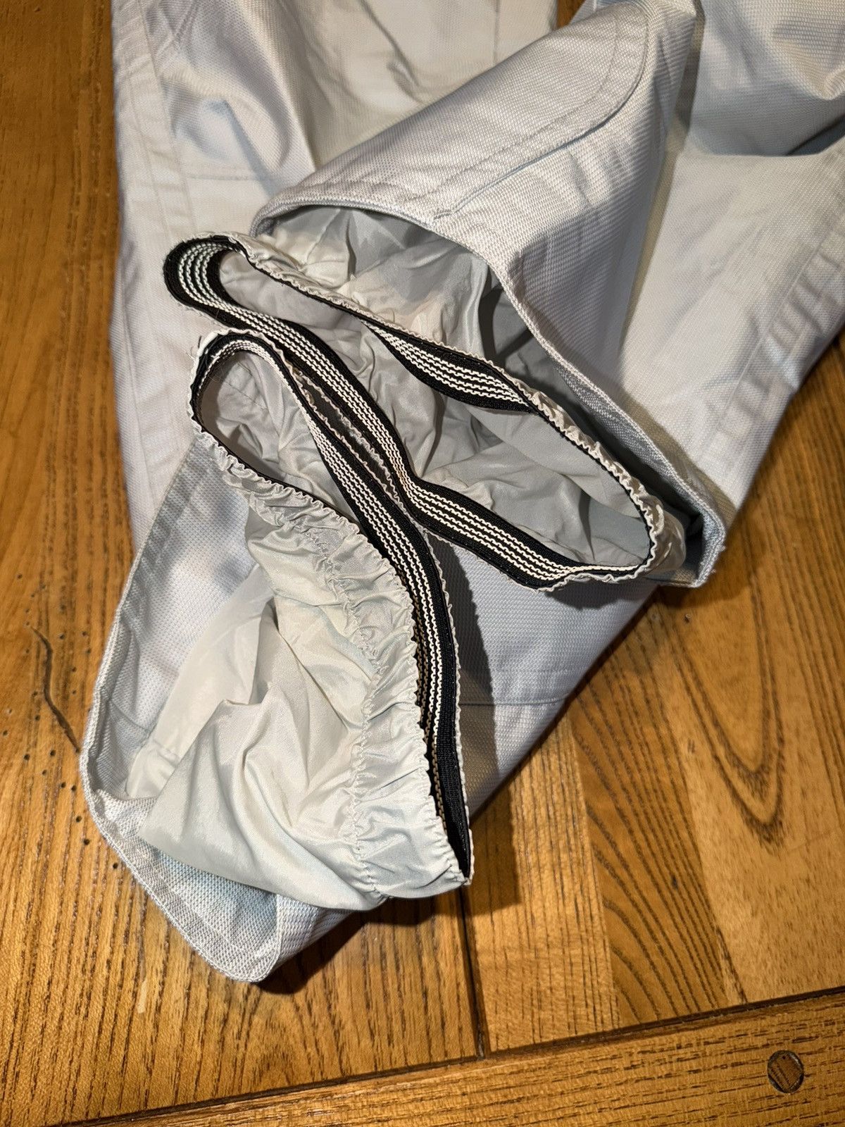 Obermeyer Obermeyer Womens Size 10 Telluride Ski Snowboard Pants Lined Size 32" / US 10 / IT 46 - 10 Thumbnail