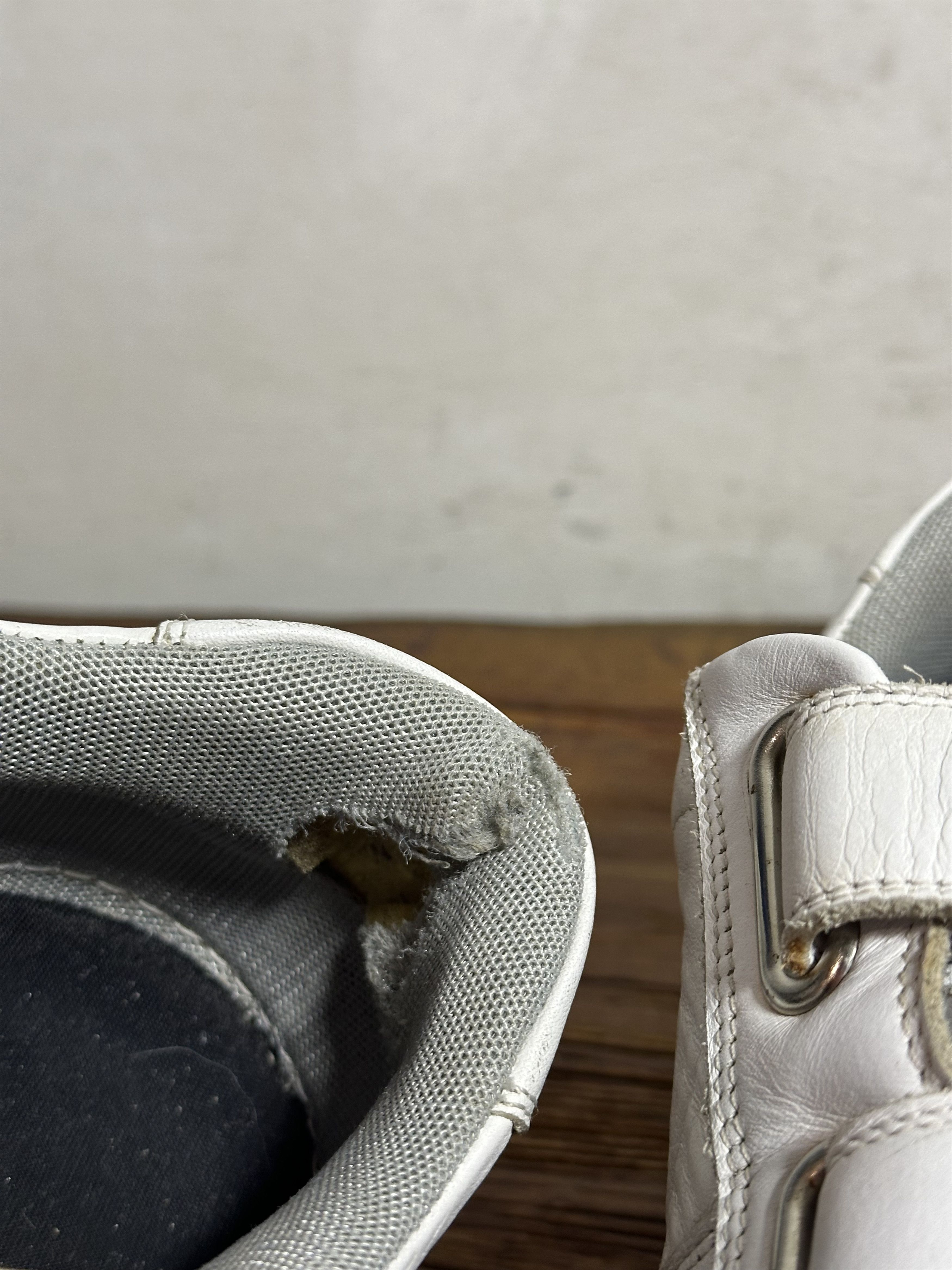 Acne Studios Acne Studios White Steffey Low-Top Sneakers Size US 11 / EU 44 - 14 Thumbnail