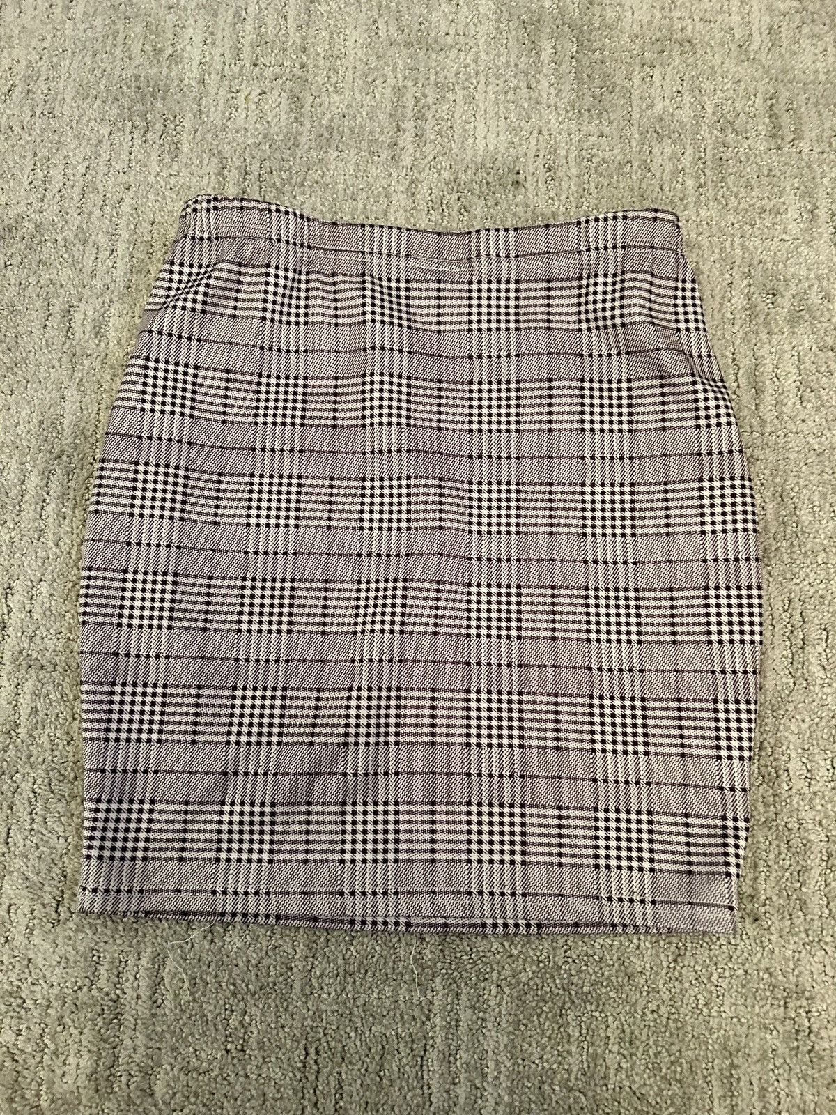 Shein Grey plaid Shein stretchy mini skirt Size 26" / US 2 / IT 38 - 3 Thumbnail