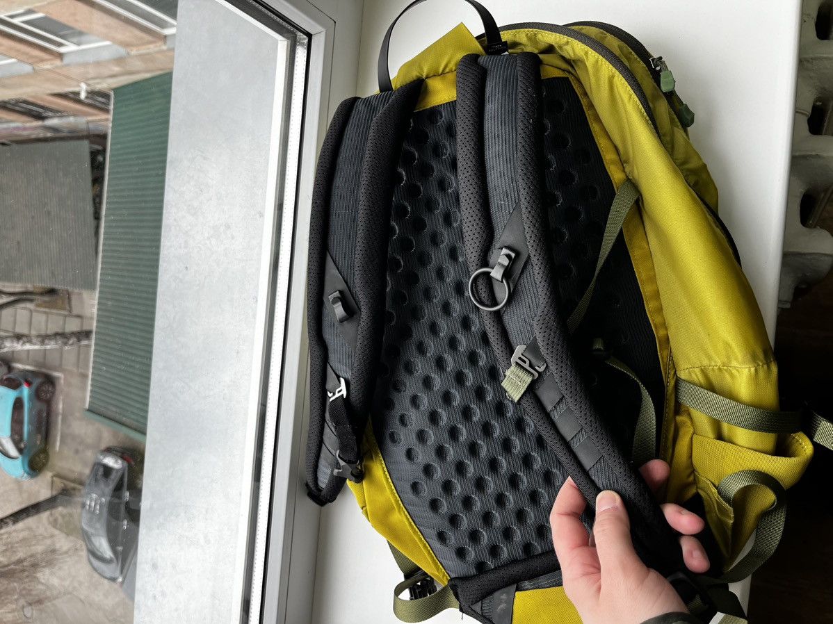 Arc'teryx Arc'teryx Axios 25 Nylon Backpack Bag Made in Philippines Size ONE SIZE - 23 Thumbnail