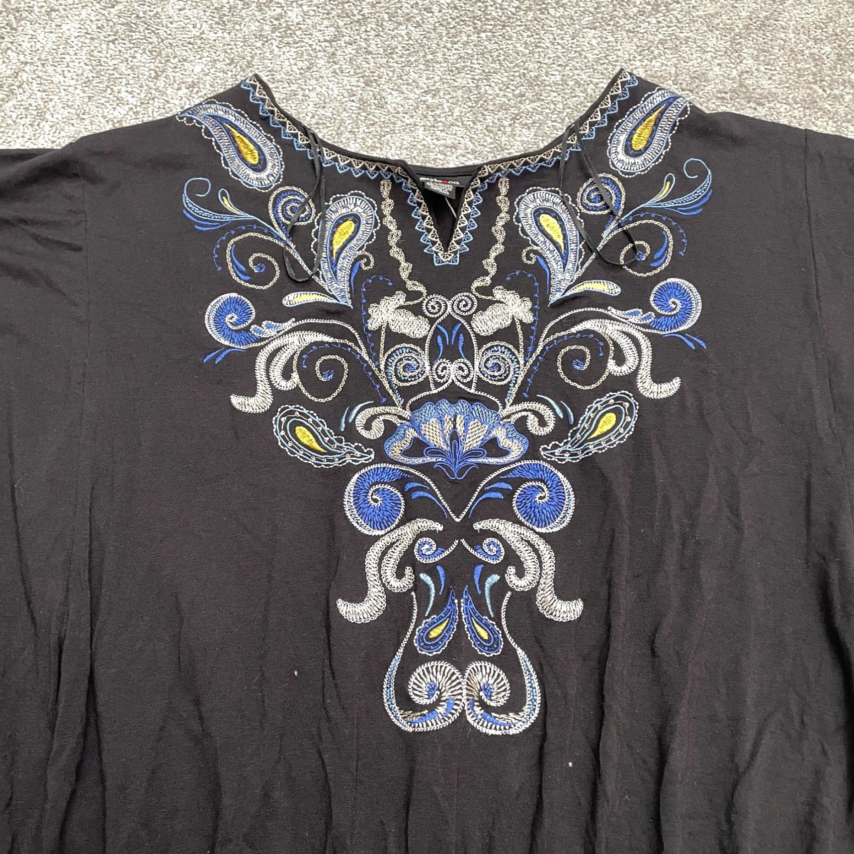 Vintage Style & Co. Bohemian Embroidered Blouse Womens M Black NWT Casual Shirt Kimono Sleeve V-Neck Size M / US 6-8 / IT 42-44 - 3 Thumbnail