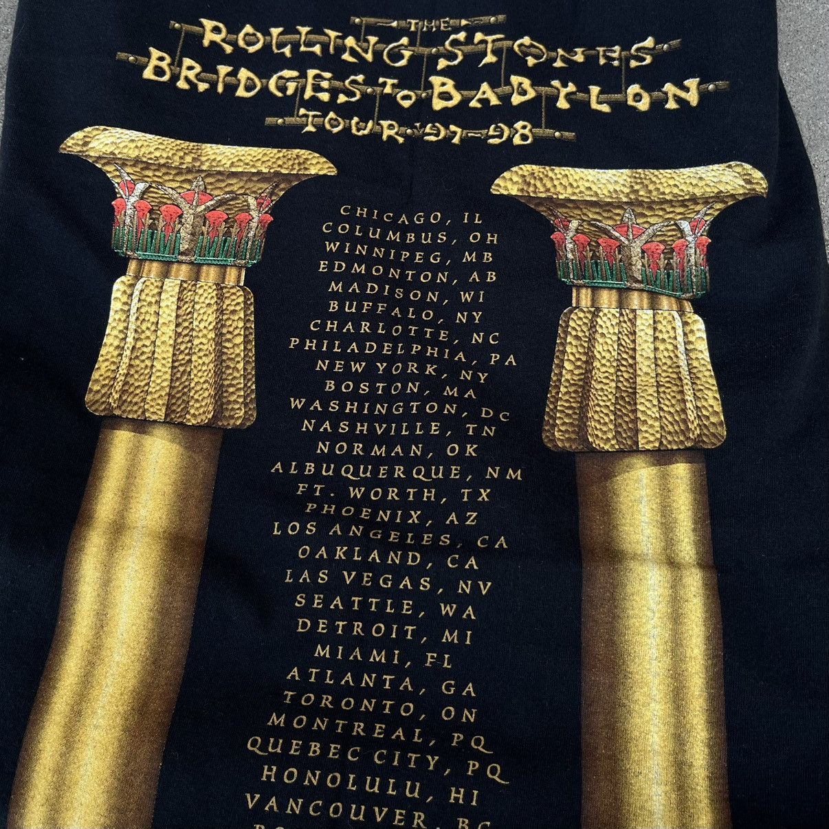 Band Tees Vintage 97’ Rolling Stones Bridges to Babylon Band tee Sz XL Size US XL / EU 56 / 4 - 5 Thumbnail