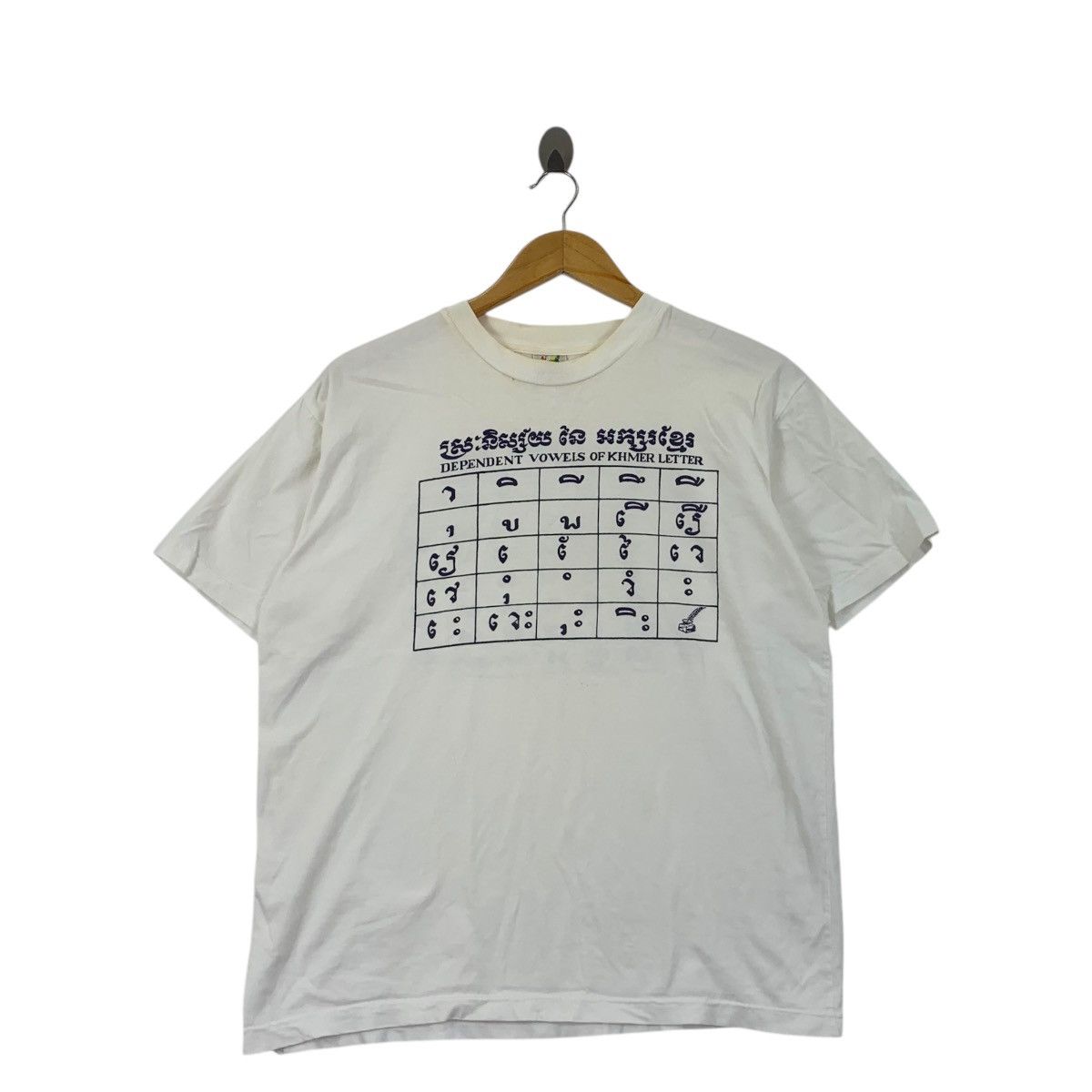 Vintage Vintage KHMER LETTER SANSKRIT Alphabet Tee Shirt Top Size L / US 10 / IT 46 - 1 Thumbnail