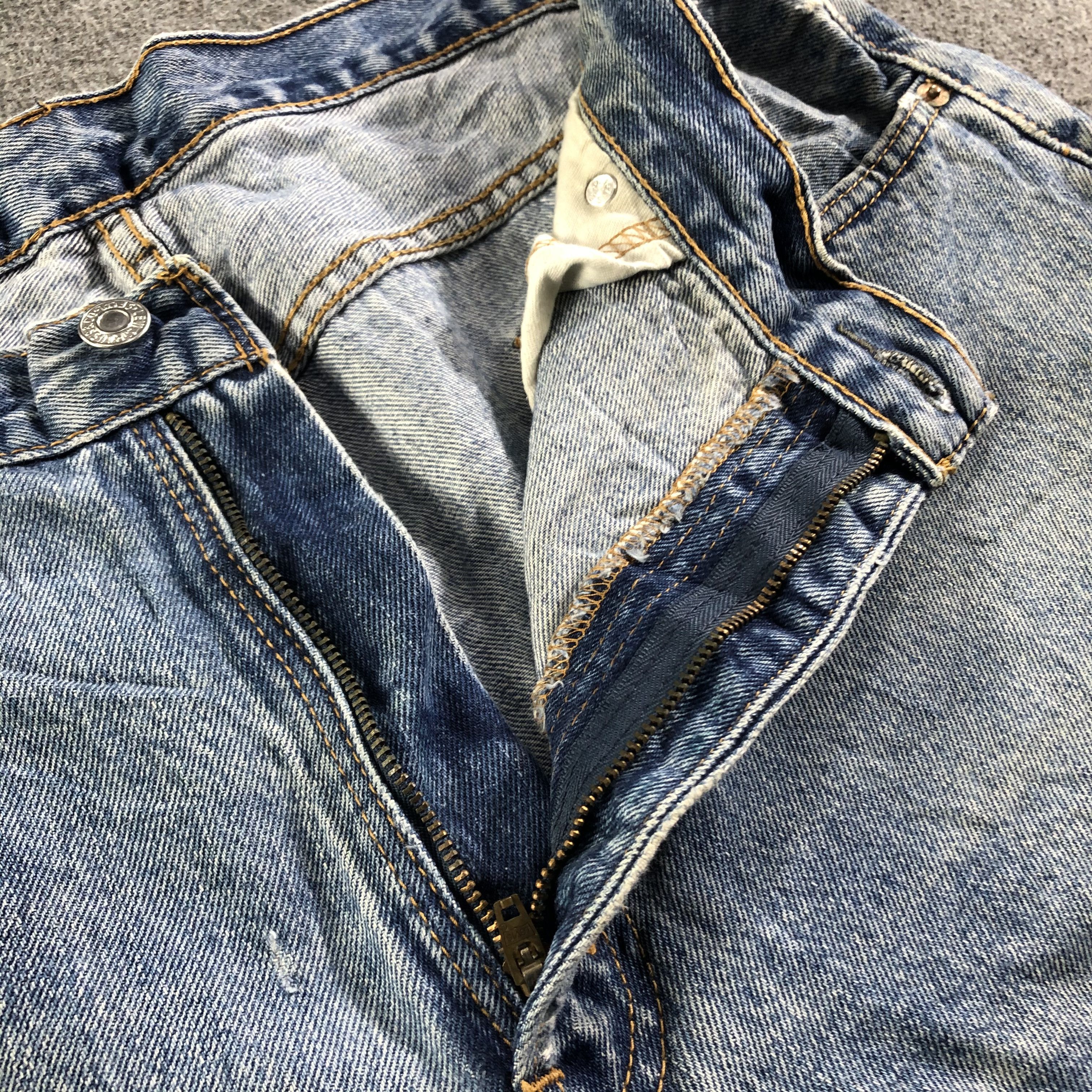 Levi's Vintage Blue Wash Levis 550 Jeans-J3091 Size US 36 / EU 52 - 9 Thumbnail