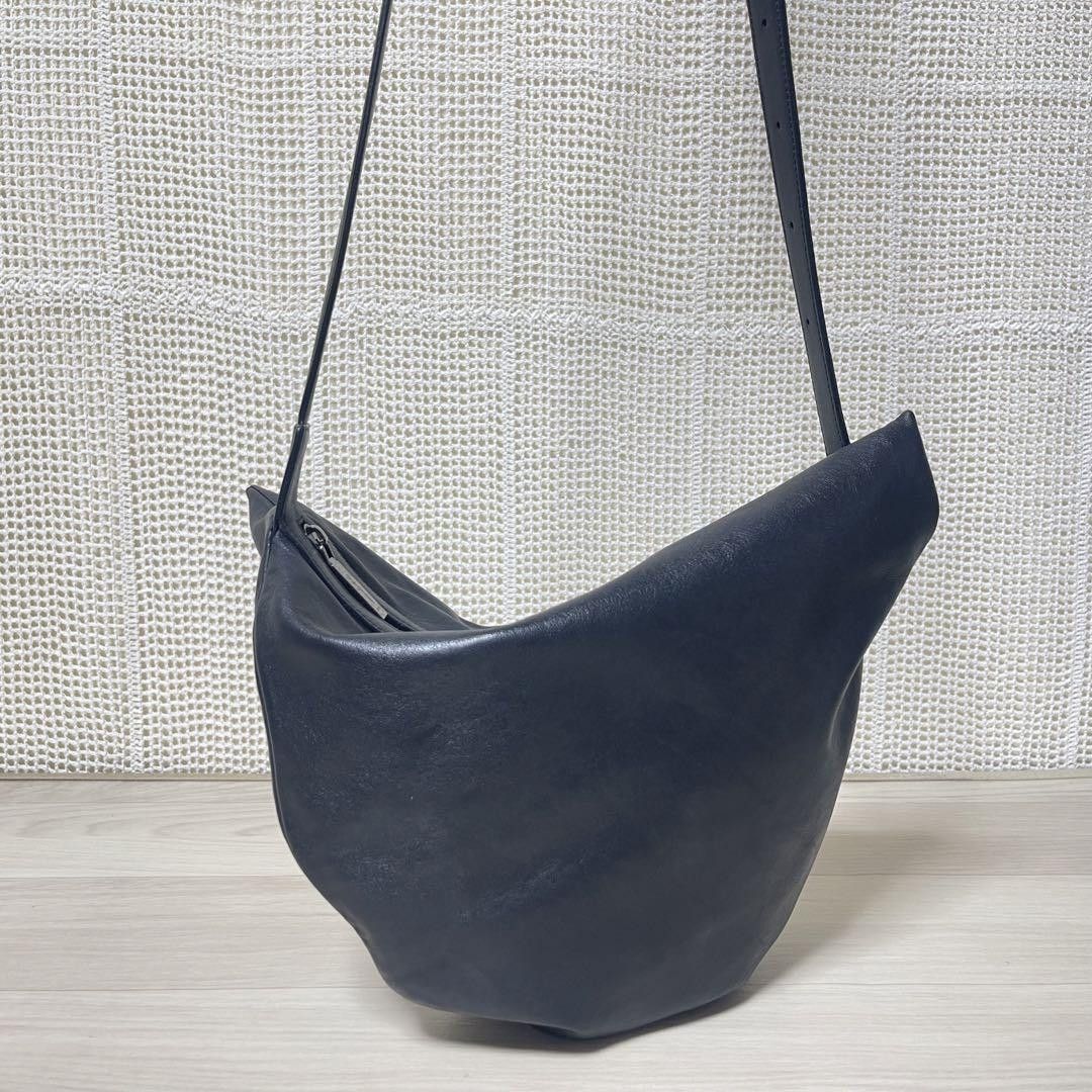 Yohji Yamamoto Discord Yohji Yamamoto Round Small Shoulder Bag Size ONE SIZE - 3 Thumbnail