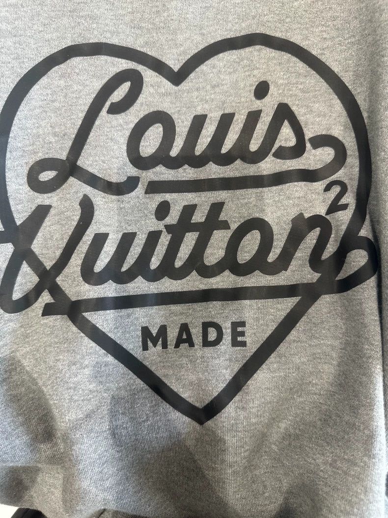 Louis Vuitton Louis Vuitton Love nigo co-branded sweatshirt 2505-Nextarro Size US L / EU 52-54 / 3 - 5 Thumbnail