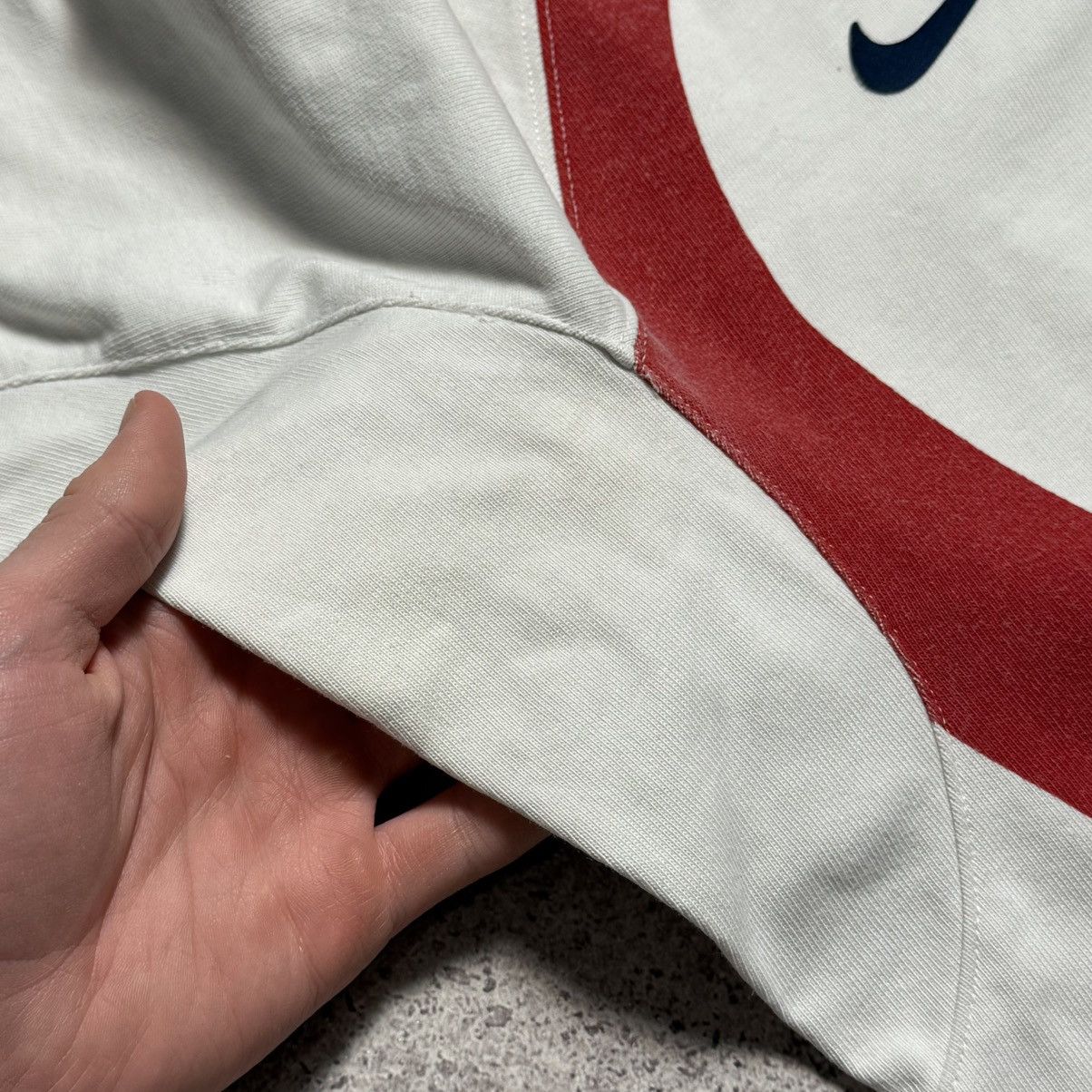 Nike Vintage Nike O2 England Rugby Jersey Size US L / EU 52-54 / 3 - 12 Thumbnail