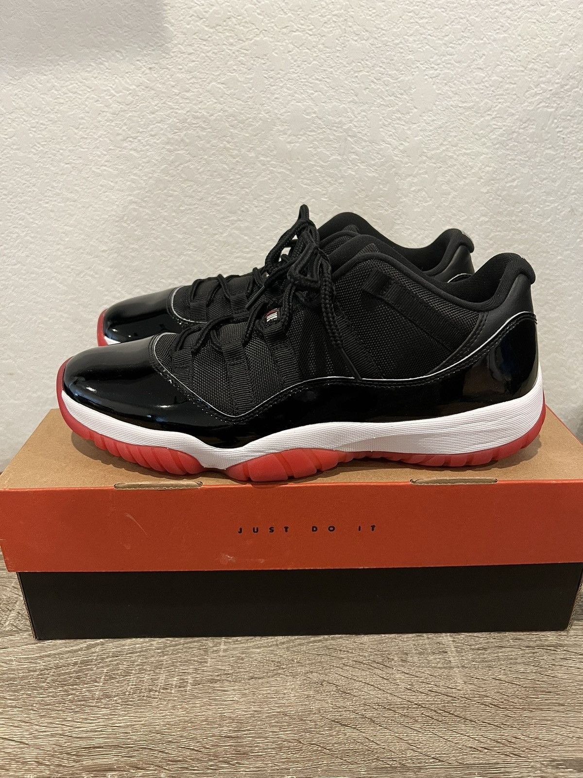 Jordan Brand Jordan Bred 11 Low (2025) Size US 11 / EU 44 - 1 Thumbnail
