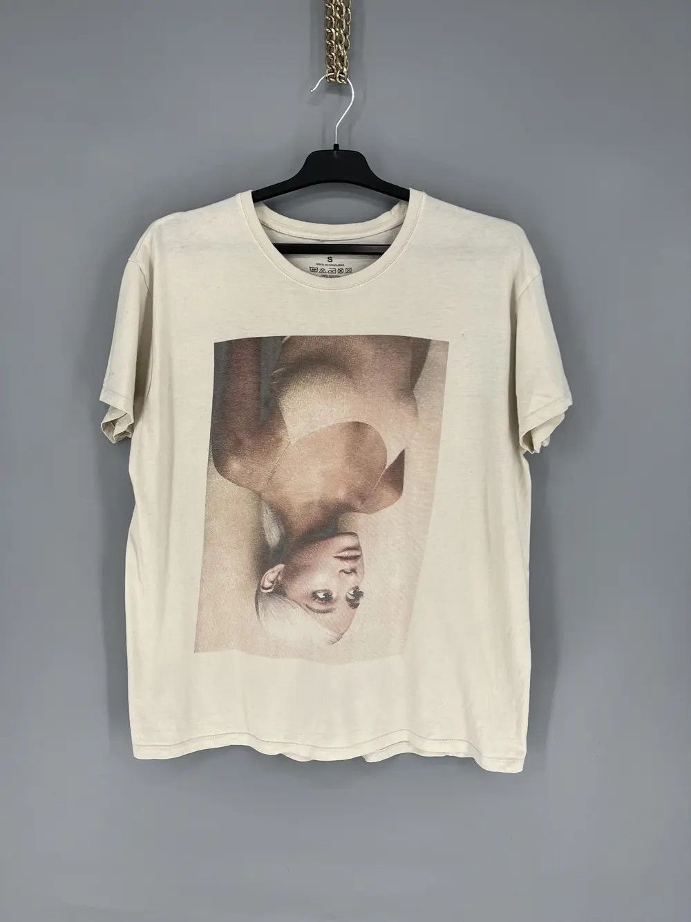 Vintage 🔥RARE🔥 Ariana Grande Solo Singer Rappars Shirt