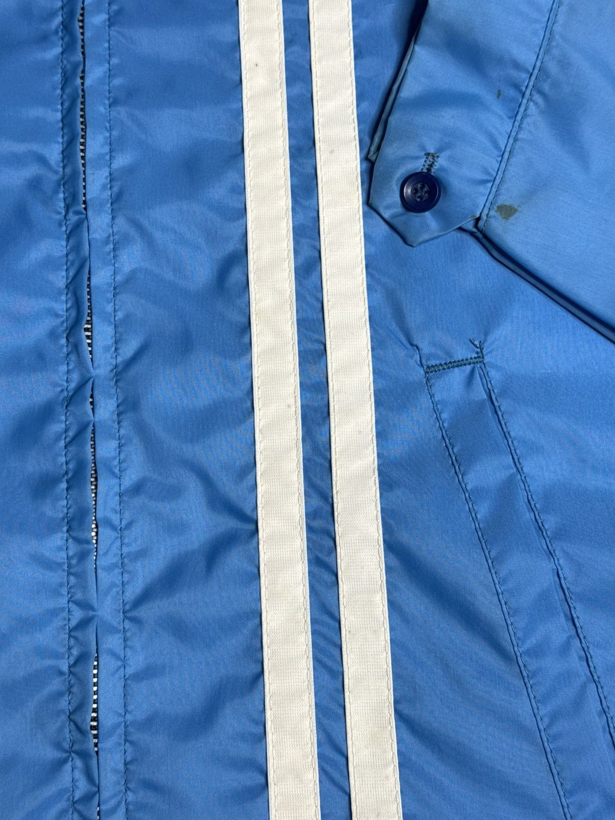 Vintage VINTAGE 1980's American Nylon Jacket “Blue” [L] PREOWNED Size US L / EU 52-54 / 3 - 4 Thumbnail