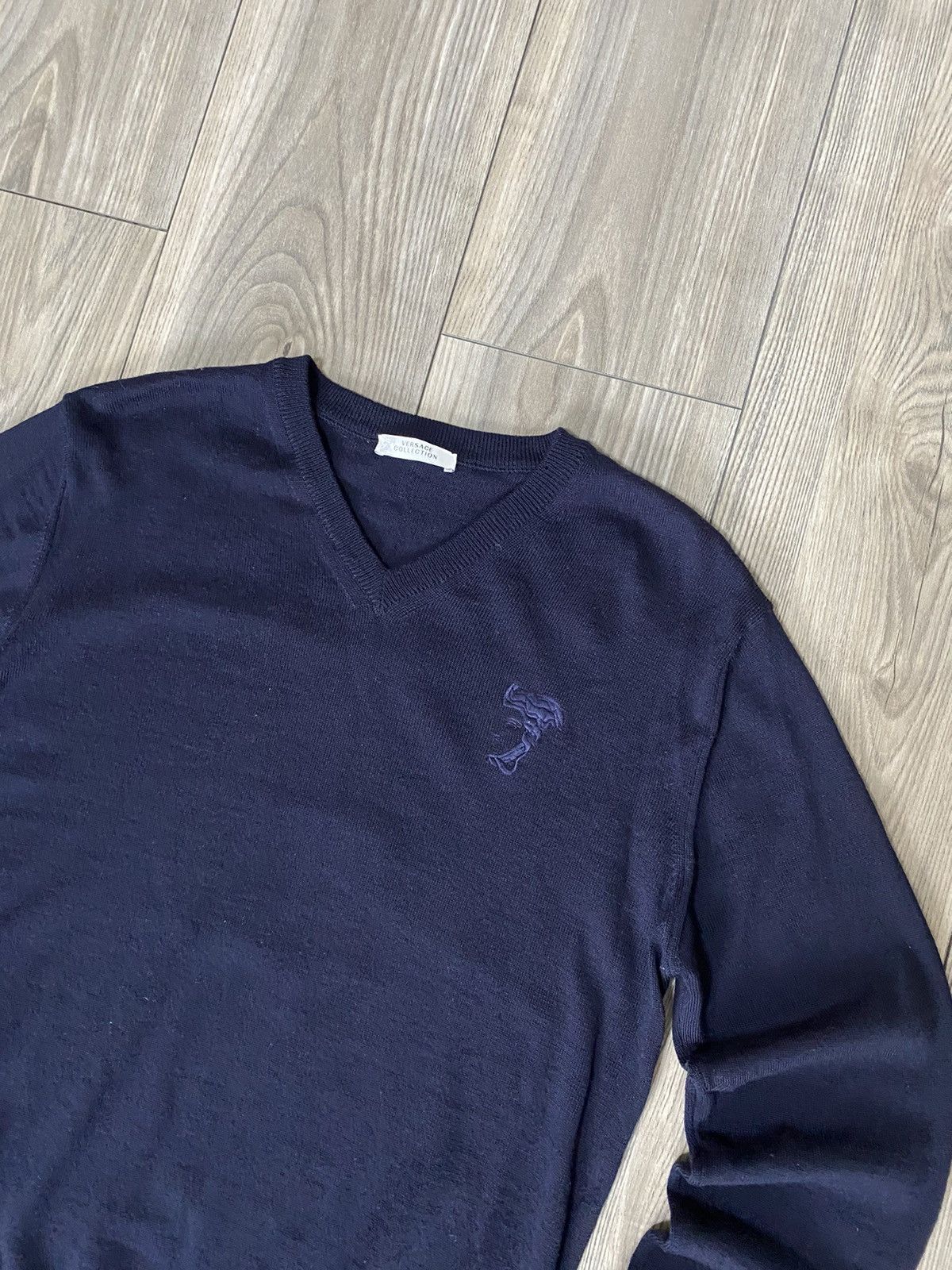 Designer × Versace Vintage Luxury Wool Sweater V-Neck Men’s Size M Size US M / EU 48-50 / 2 - 4 Thumbnail