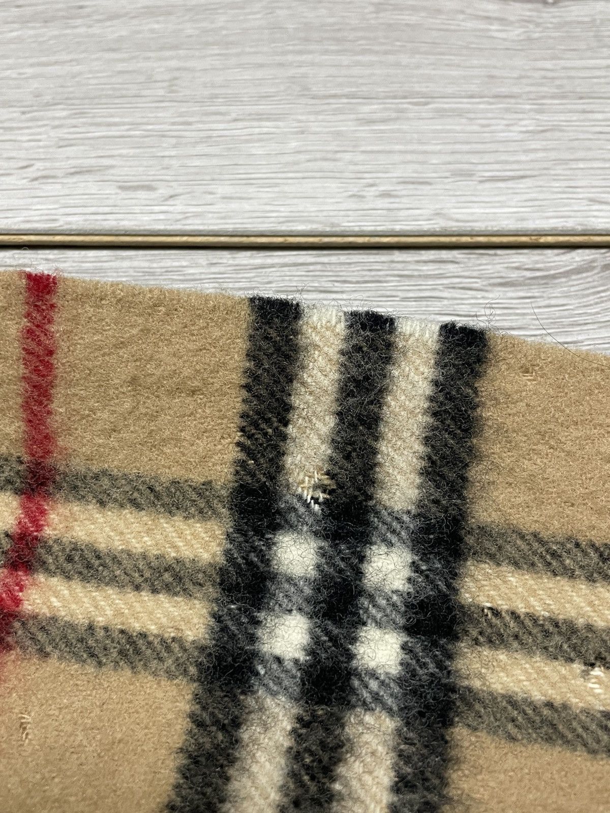 Burberry Burberry nova check sand over print cashmere wool scarf Size ONE SIZE - 9 Thumbnail