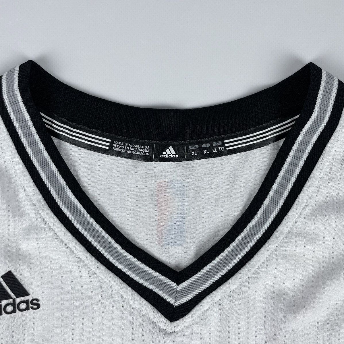 NBA San Antonio Spurs Adidas #9 Tony Parker NBA Jersey Size US XL / EU 56 / 4 - 5 Thumbnail