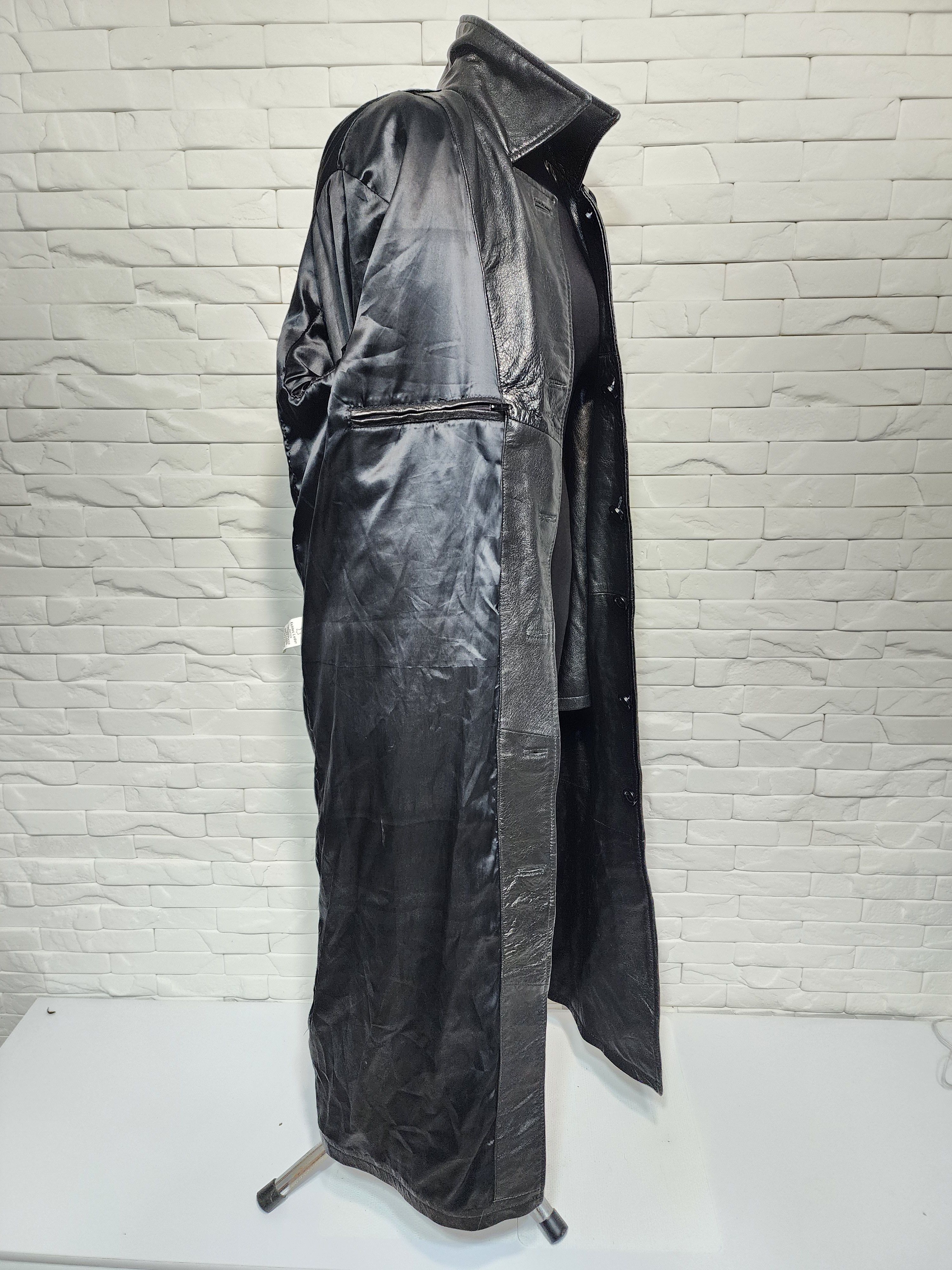 Genuine Leather Black Leather Long Coat: Chic Raincoat Size US L / EU 52-54 / 3 - 9 Thumbnail