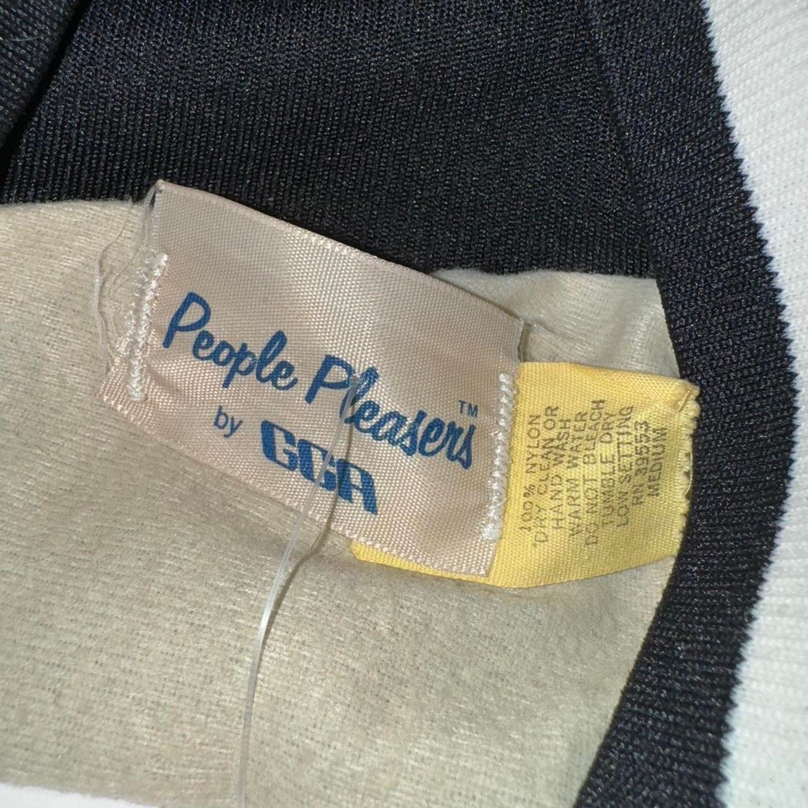 Vintage Vintage nbc 1980's embroidered satin bomber jacket Size US M / EU 48-50 / 2 - 4 Thumbnail