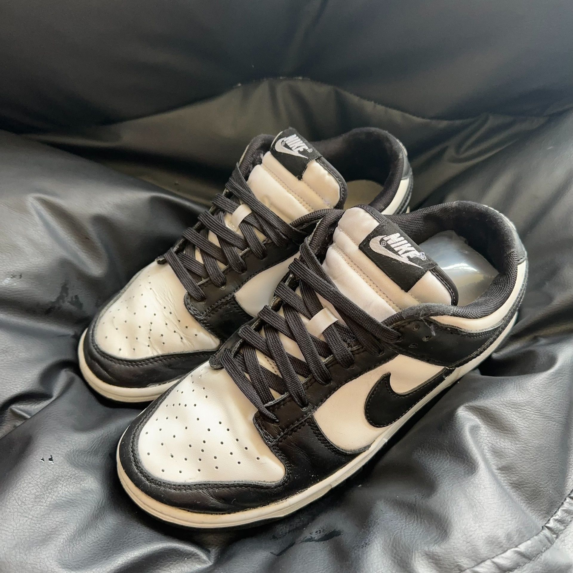 Nike Nike Black Lowtop Sneakers 40 Men Size US 7.5 / EU 40-41 - 1 Thumbnail