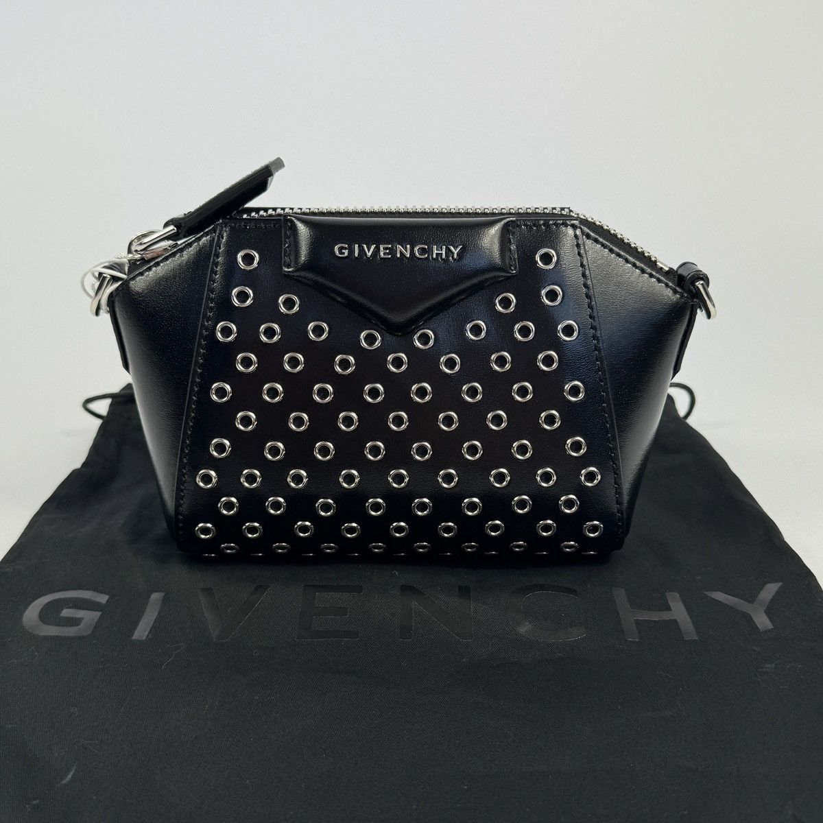 Givenchy ANTIGONA NANO LEATHER CROSS BODY BAG Size ONE SIZE - 2 Thumbnail